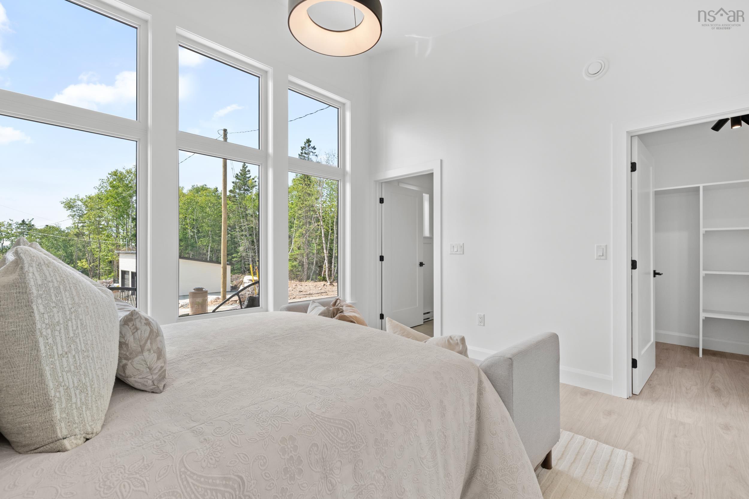 $824,900.00: 9241 Peggys Cove Road, Hacketts Cove