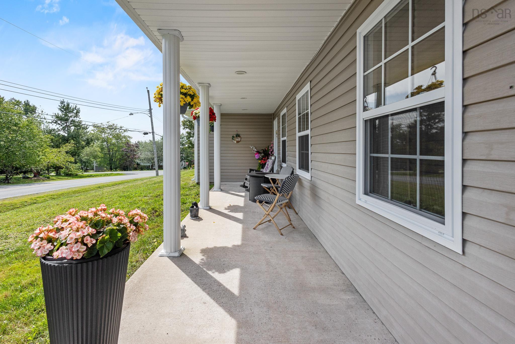 $650,000.00: 107 Orchard Drive, Middle Sackville