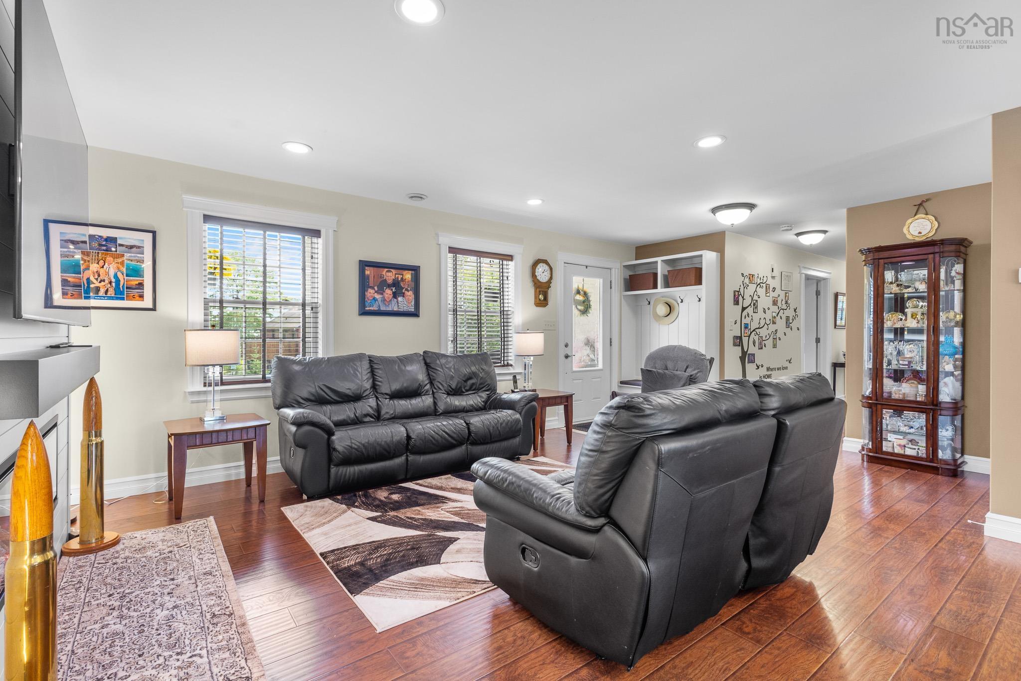 $650,000.00: 107 Orchard Drive, Middle Sackville