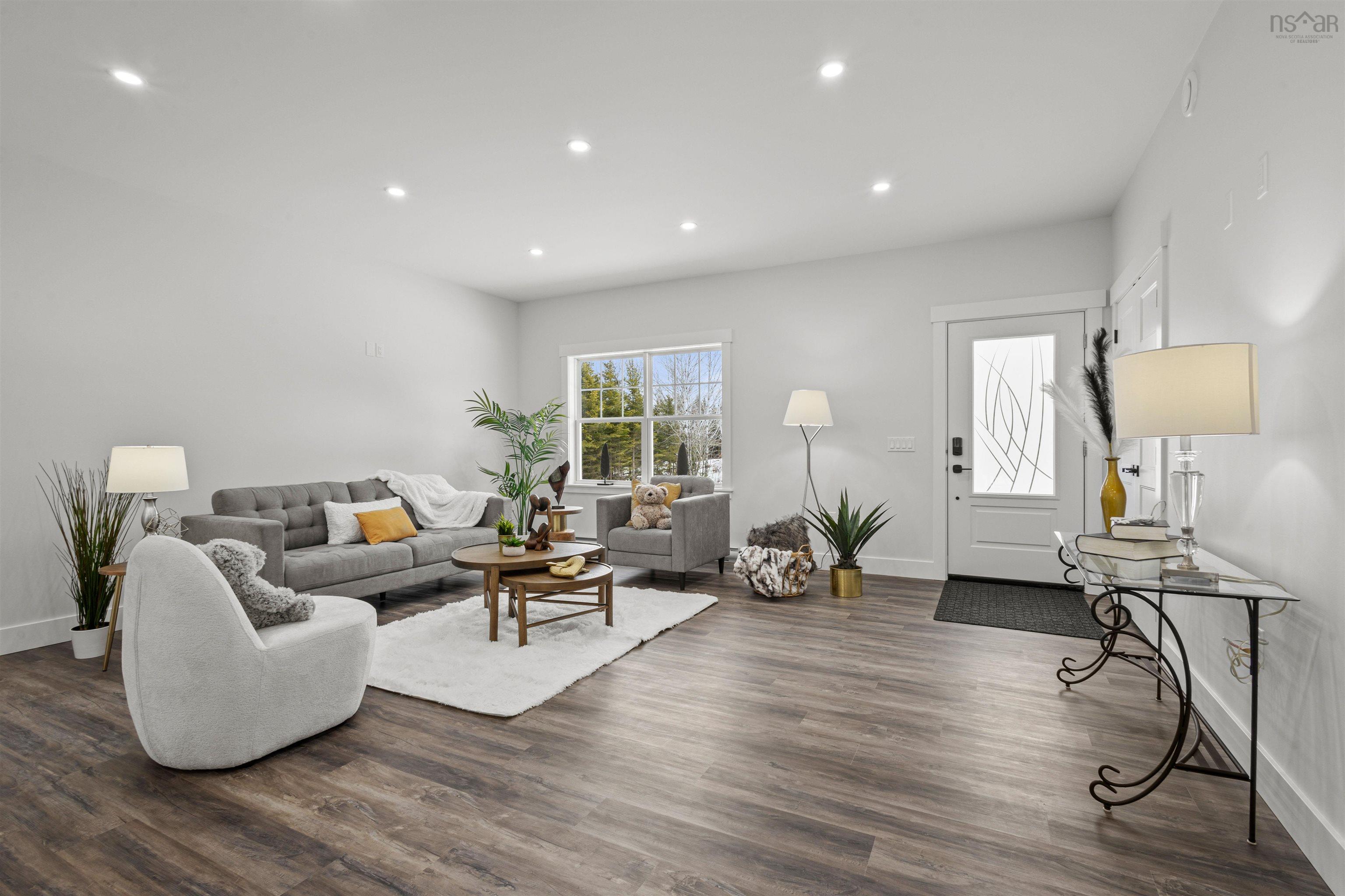 $569,900.00: 186 Loon  Point Trail, East Uniacke