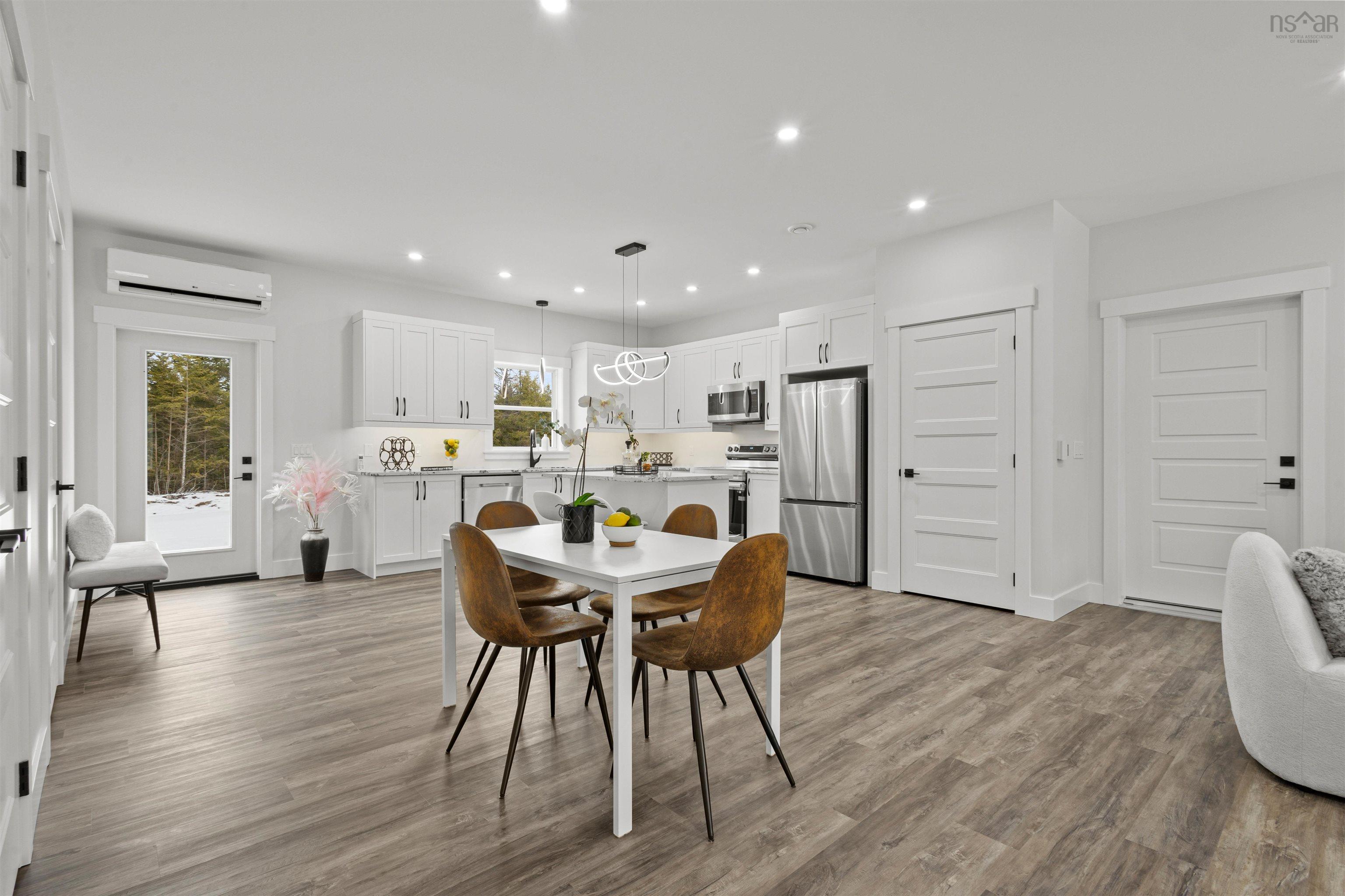 $569,900.00: 186 Loon  Point Trail, East Uniacke