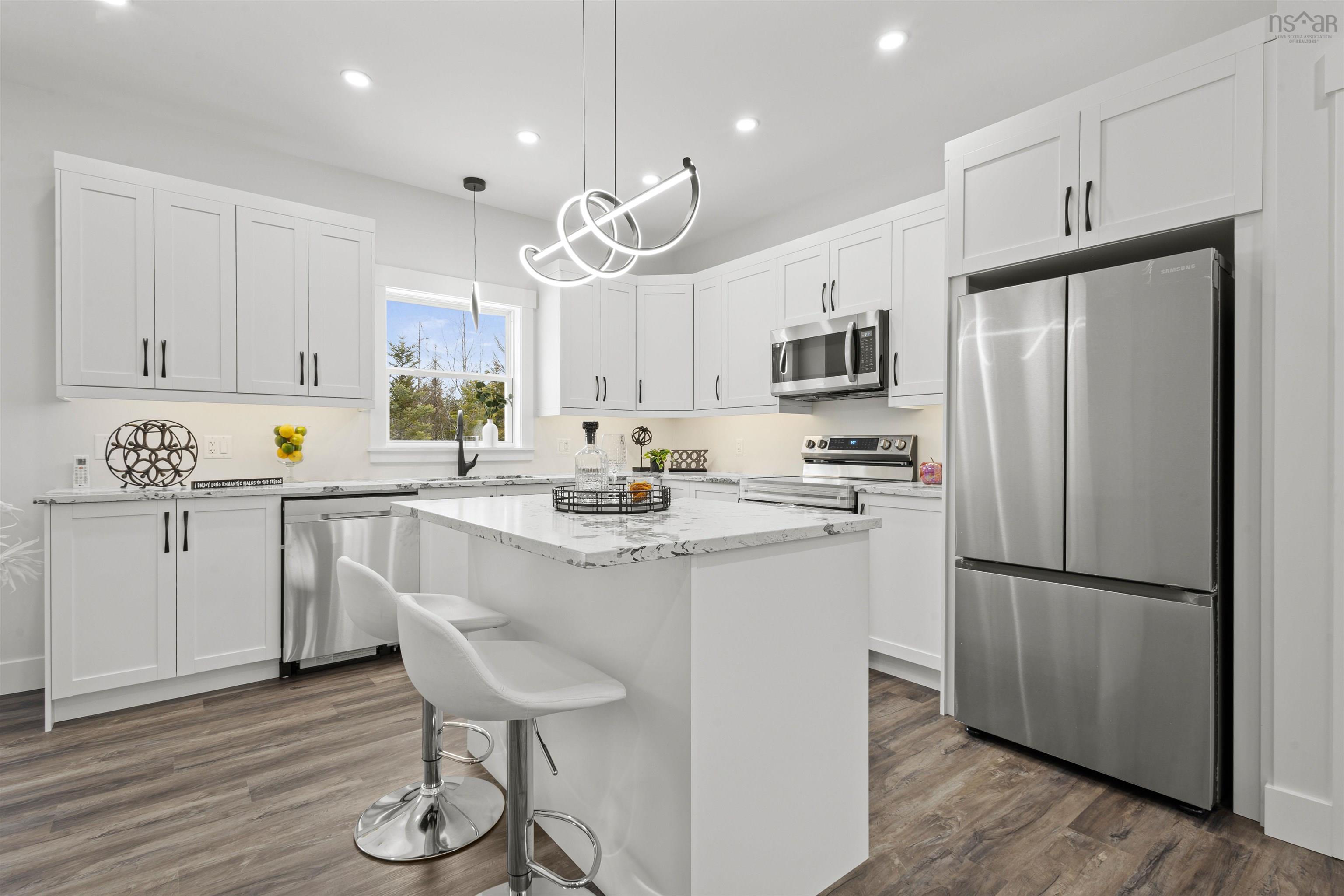 $569,900.00: 186 Loon  Point Trail, East Uniacke