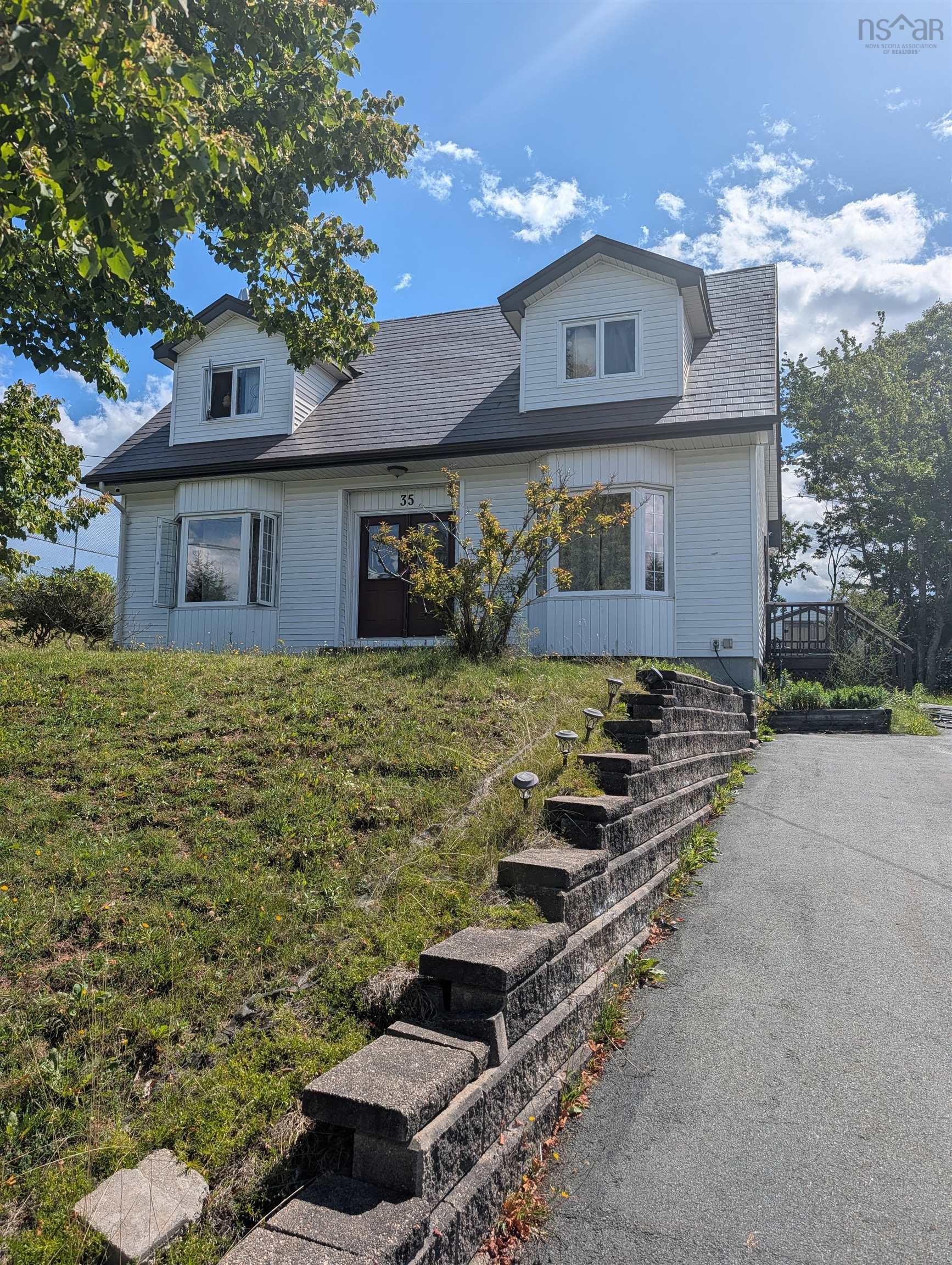 35 Gourok Avenue, Dartmouth, NS (MLS 202622181)