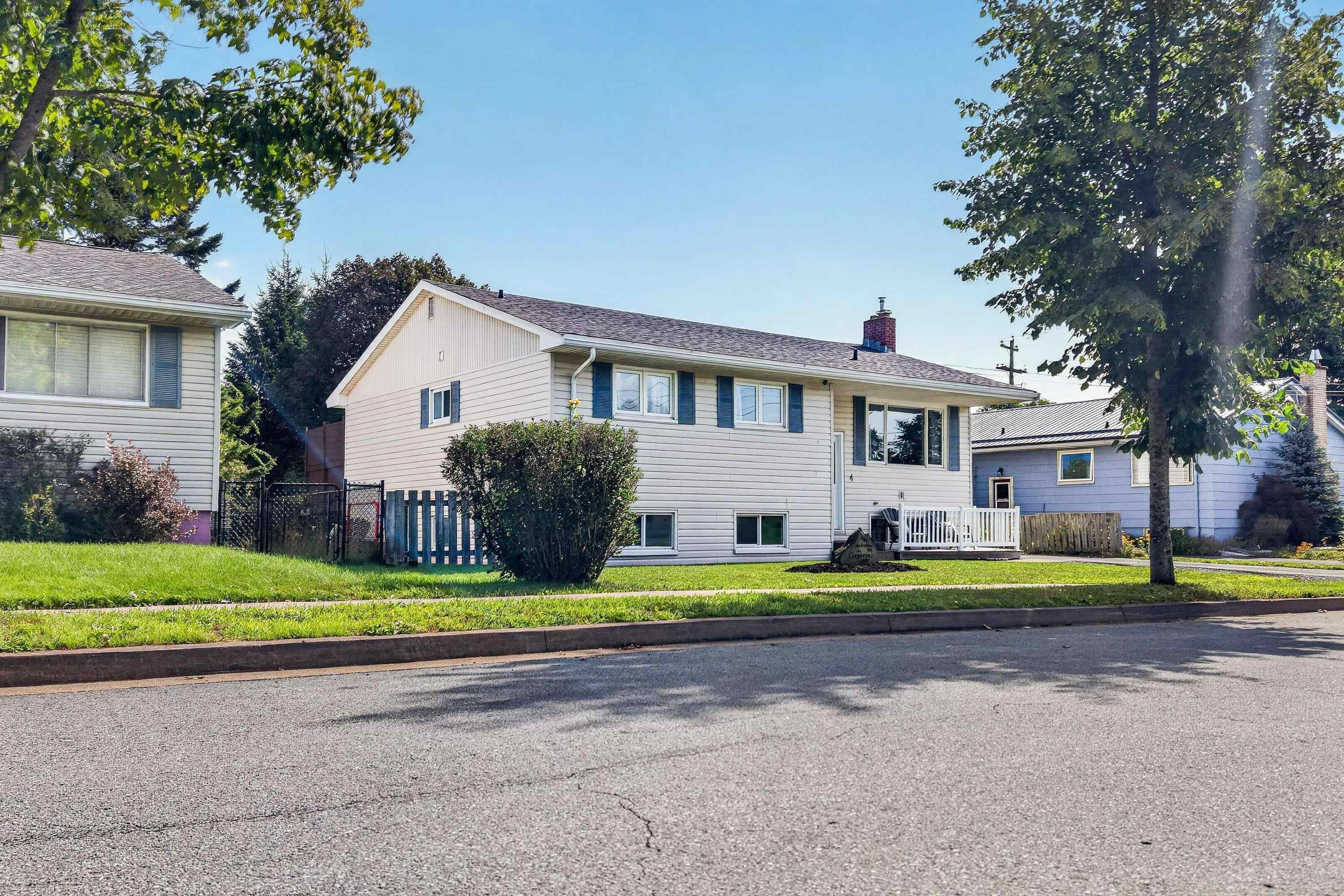 $519,000.00: 4 John Cross Drive, Dartmouth