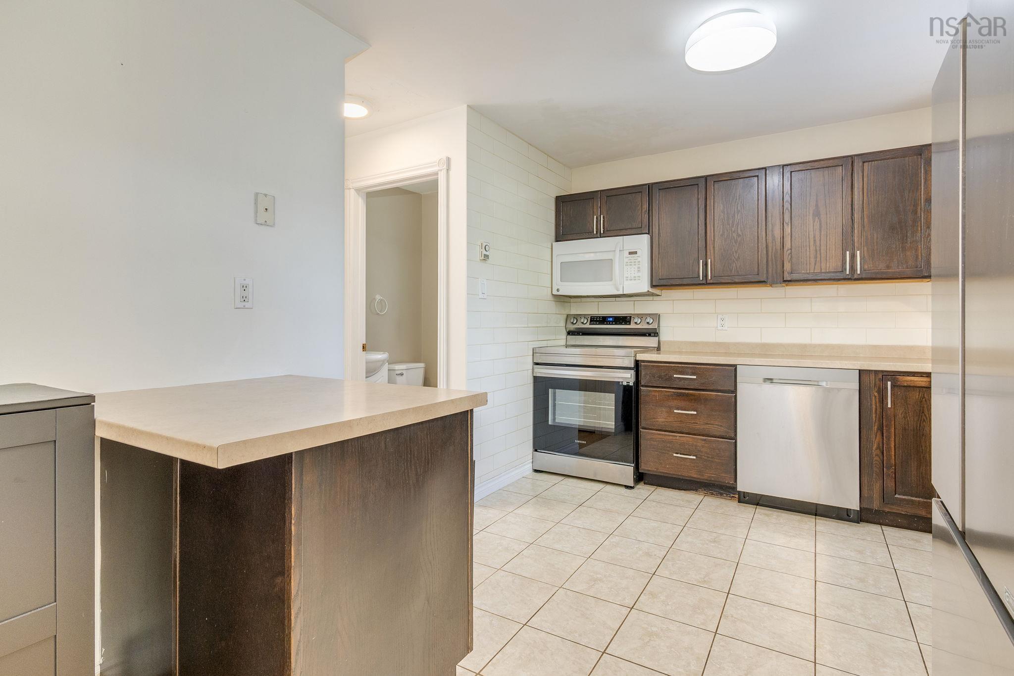 10 Lakehead Court, Lower Sackville, NS (MLS 202622214)
