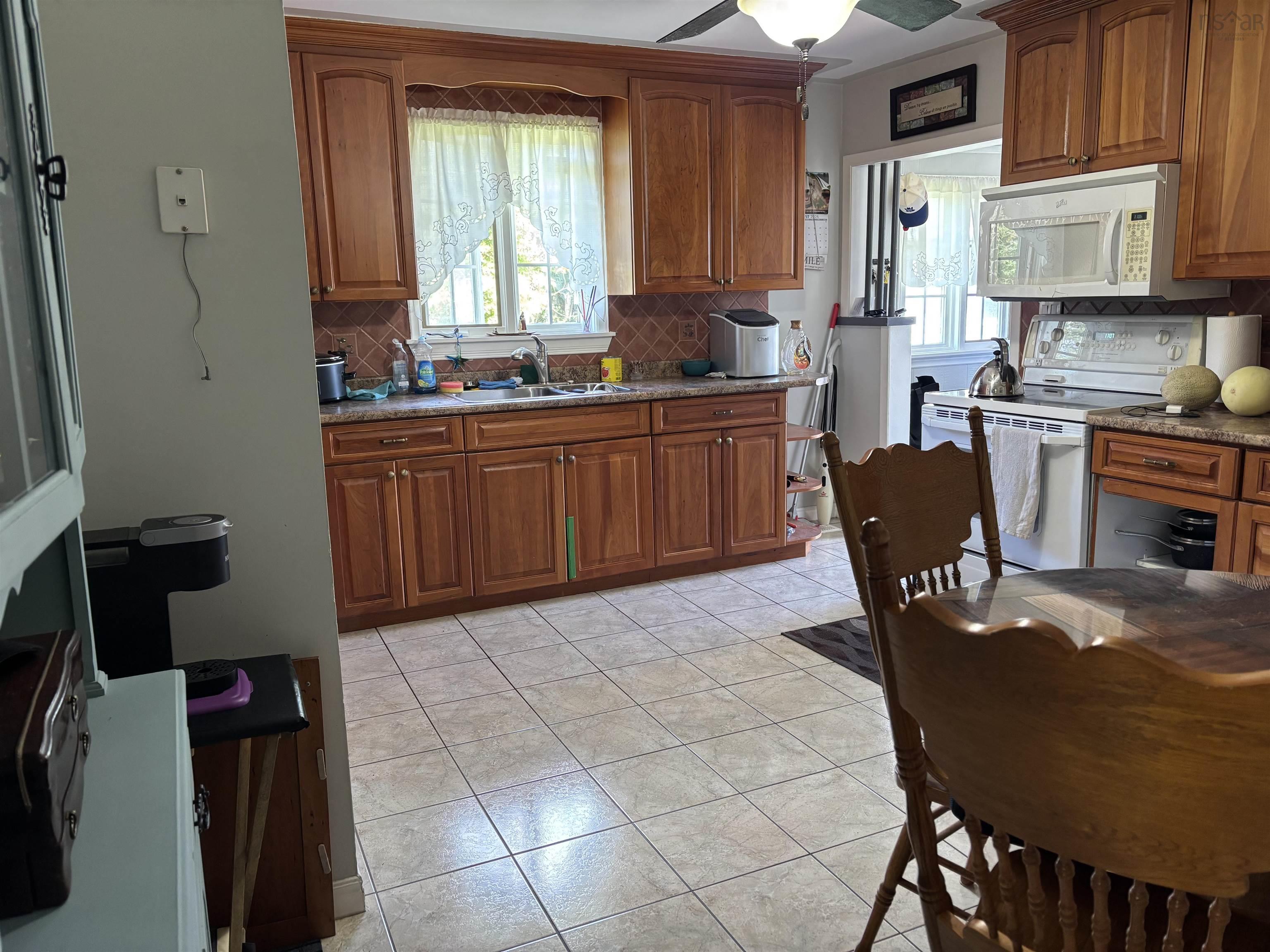 $299,900.00: 39 Chandelier Drive, Florence