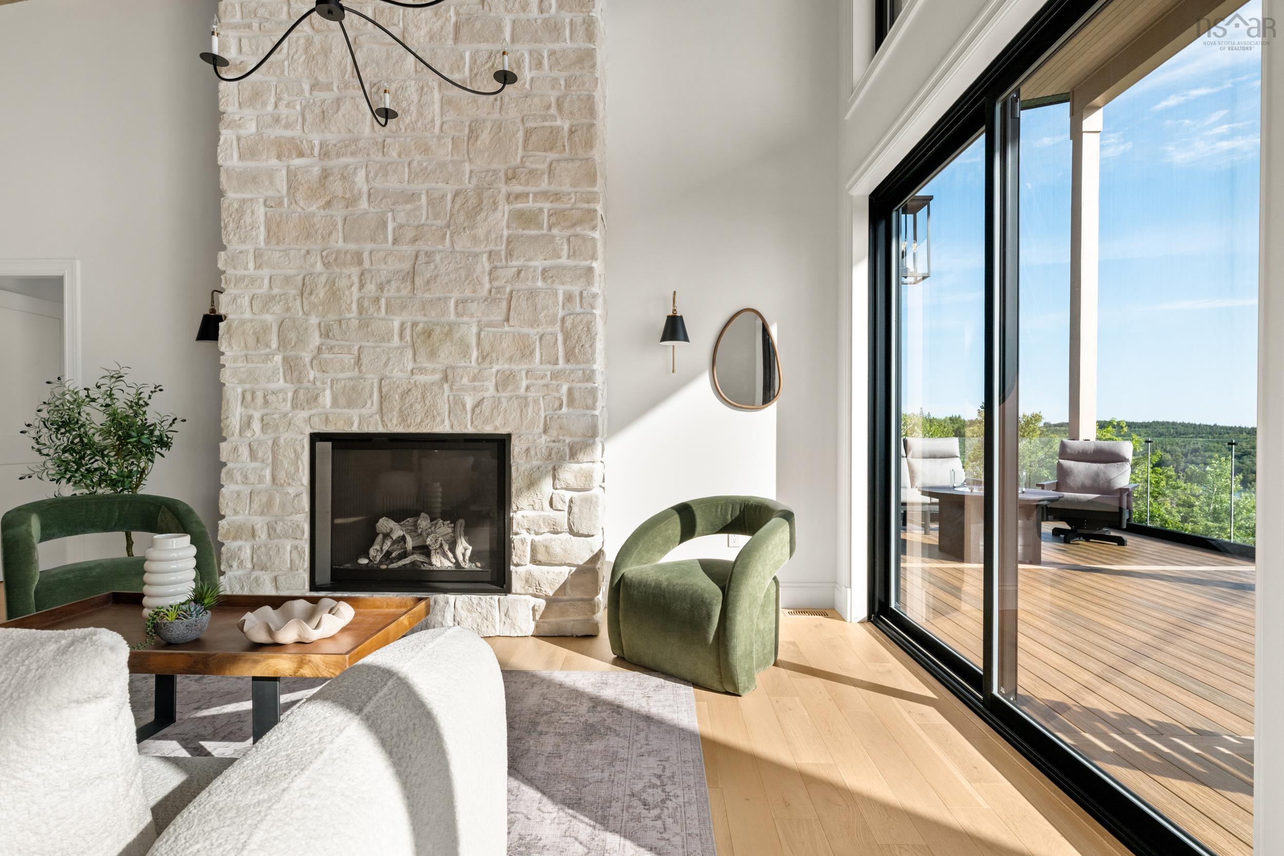 $2,474,000.00: 23 Anchors Way, East River Point
