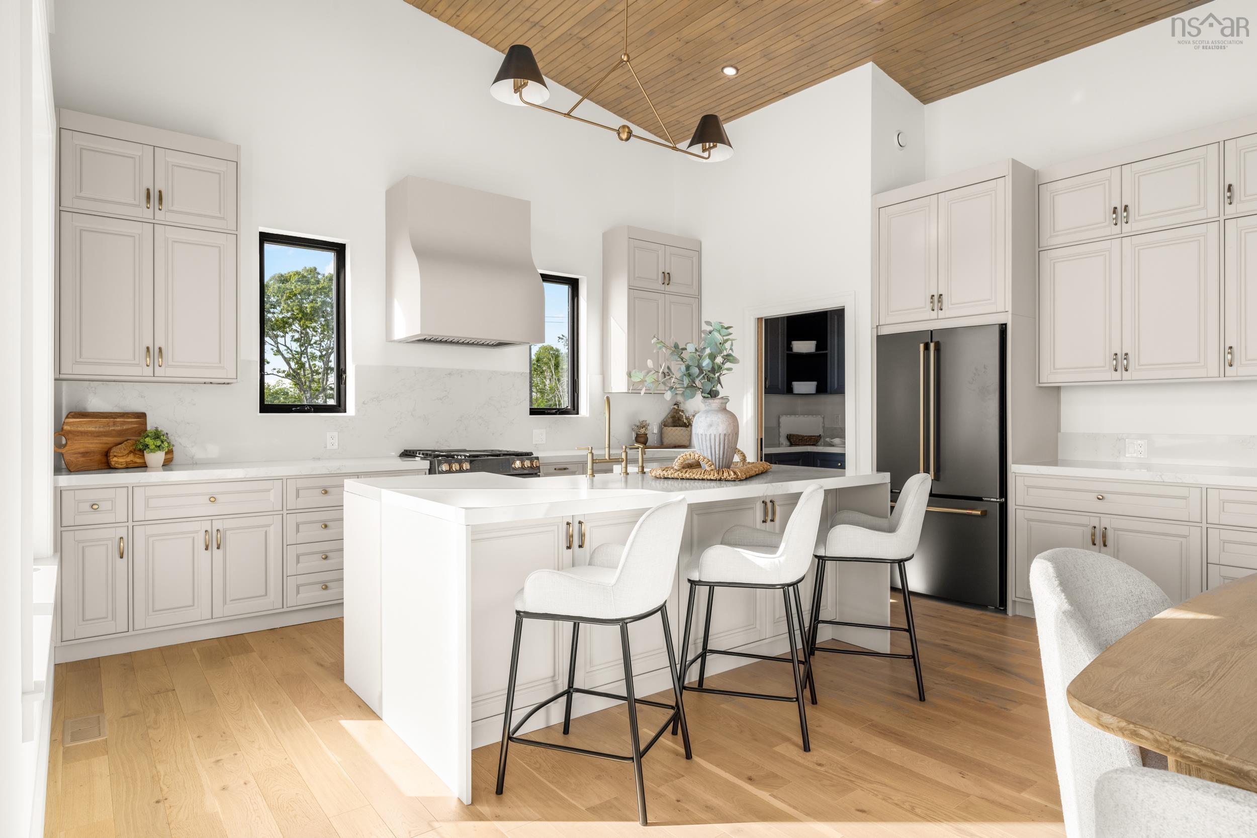 $2,474,000.00: 23 Anchors Way, East River Point