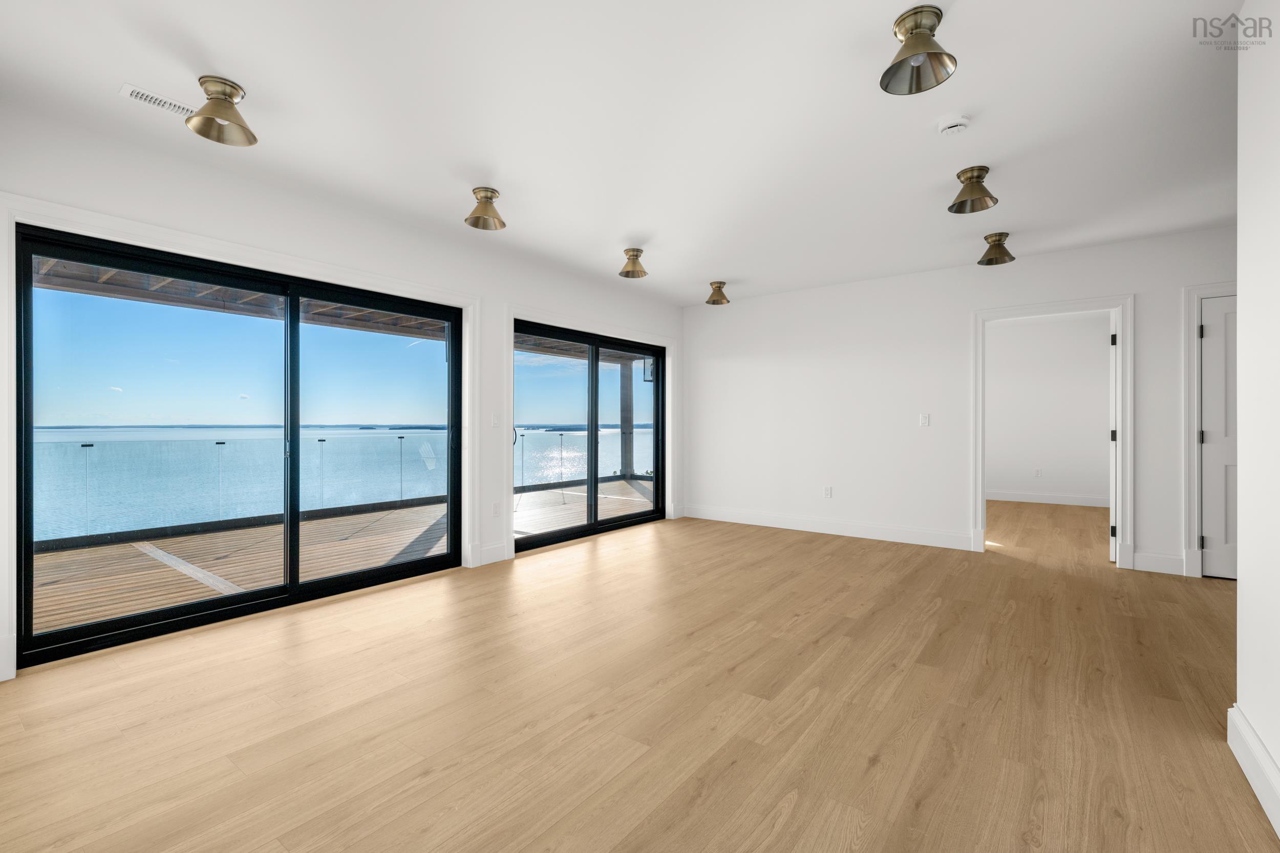 $2,474,000.00: 23 Anchors Way, East River Point