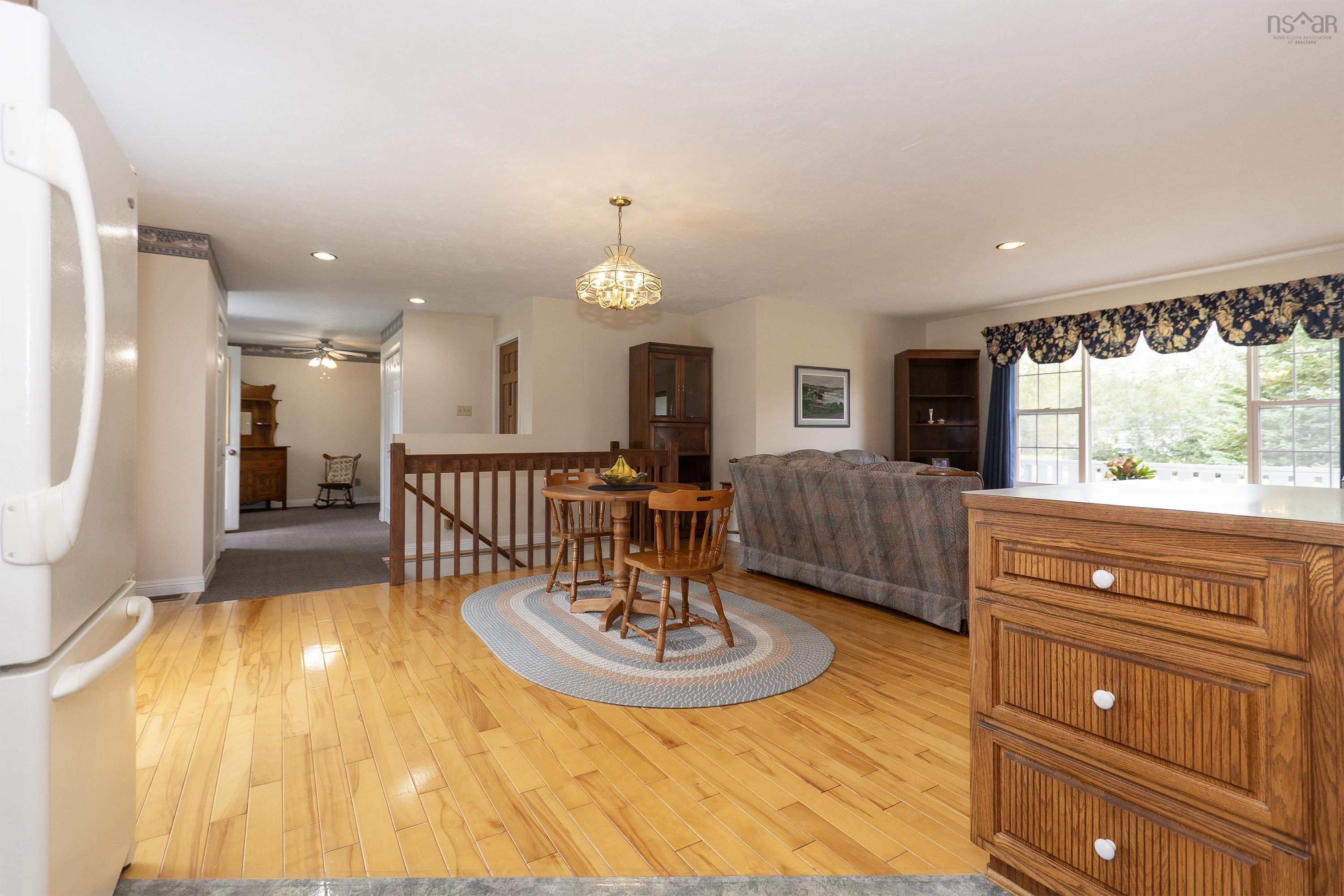 $399,900.00: 125 Fox Ranch Road, East Amherst