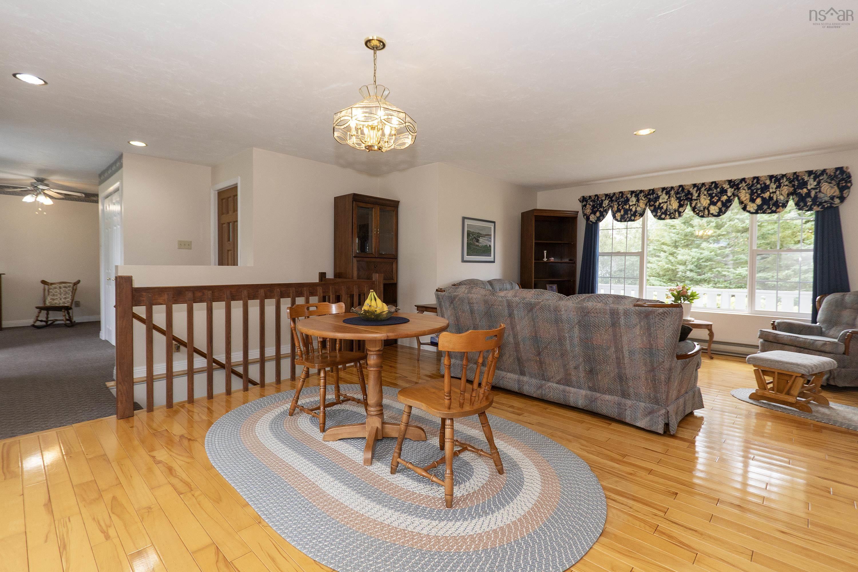 $399,900.00: 125 Fox Ranch Road, East Amherst