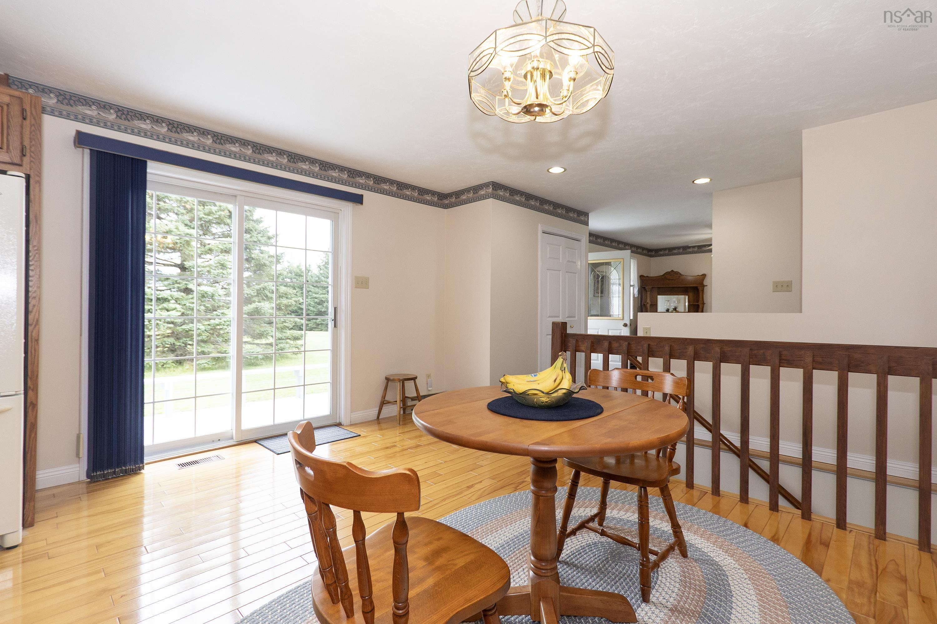 $399,900.00: 125 Fox Ranch Road, East Amherst