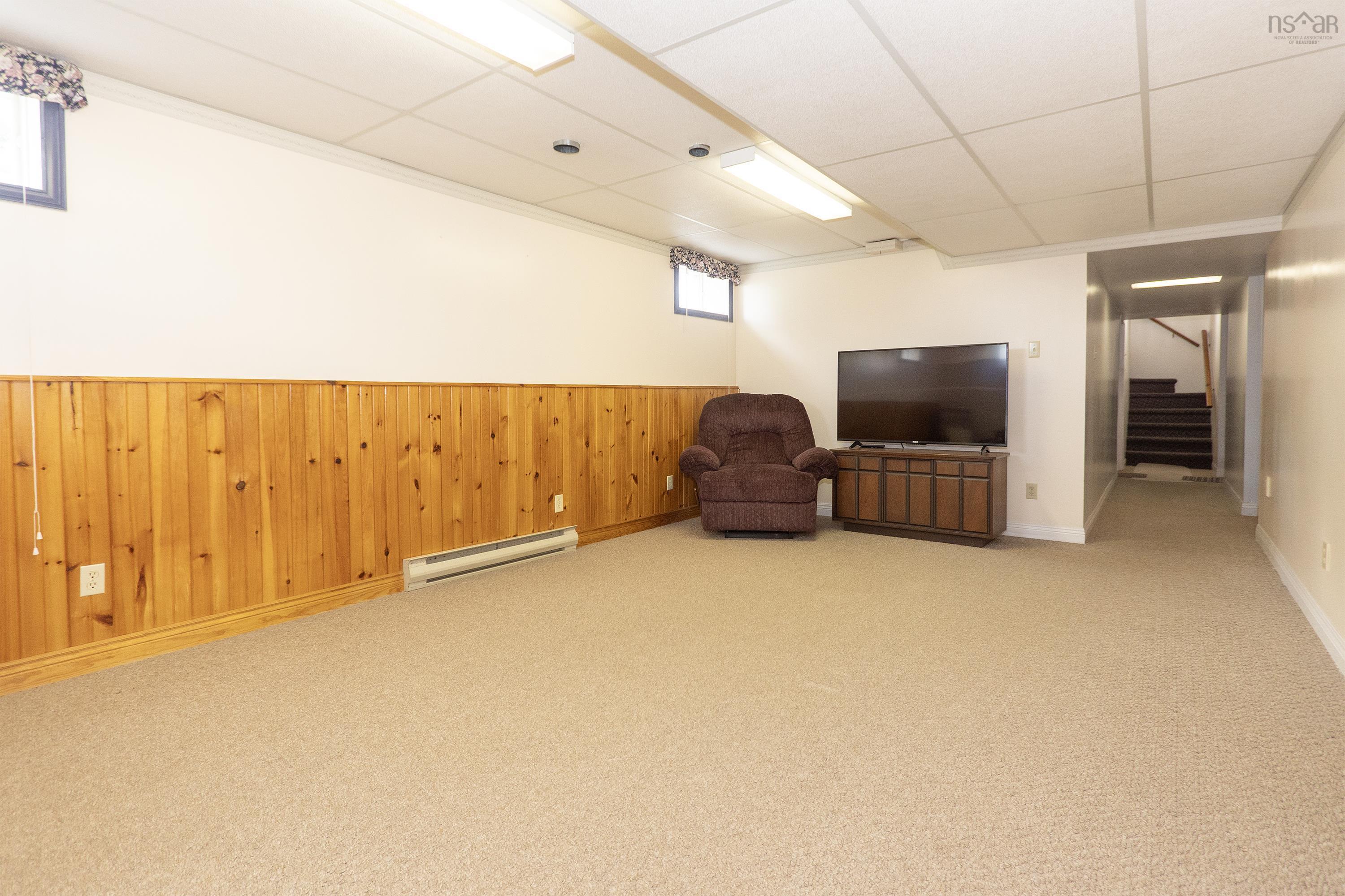 $399,900.00: 125 Fox Ranch Road, East Amherst