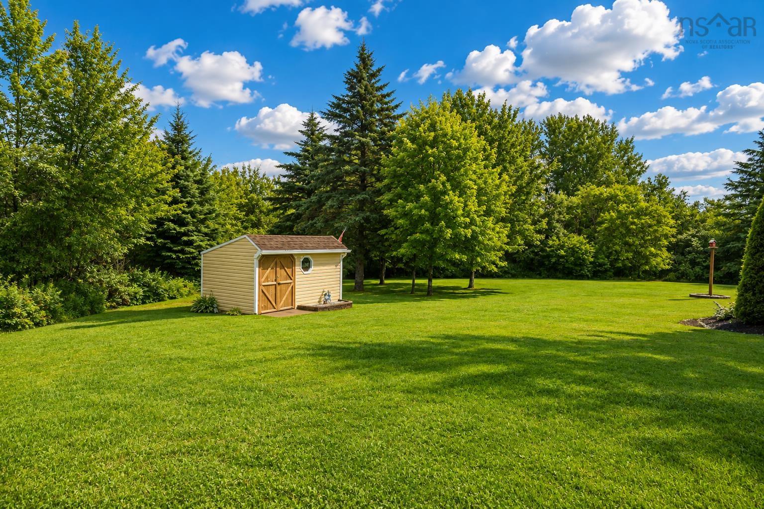 $850,000.00: 15 Meadowood Court, Sydney River