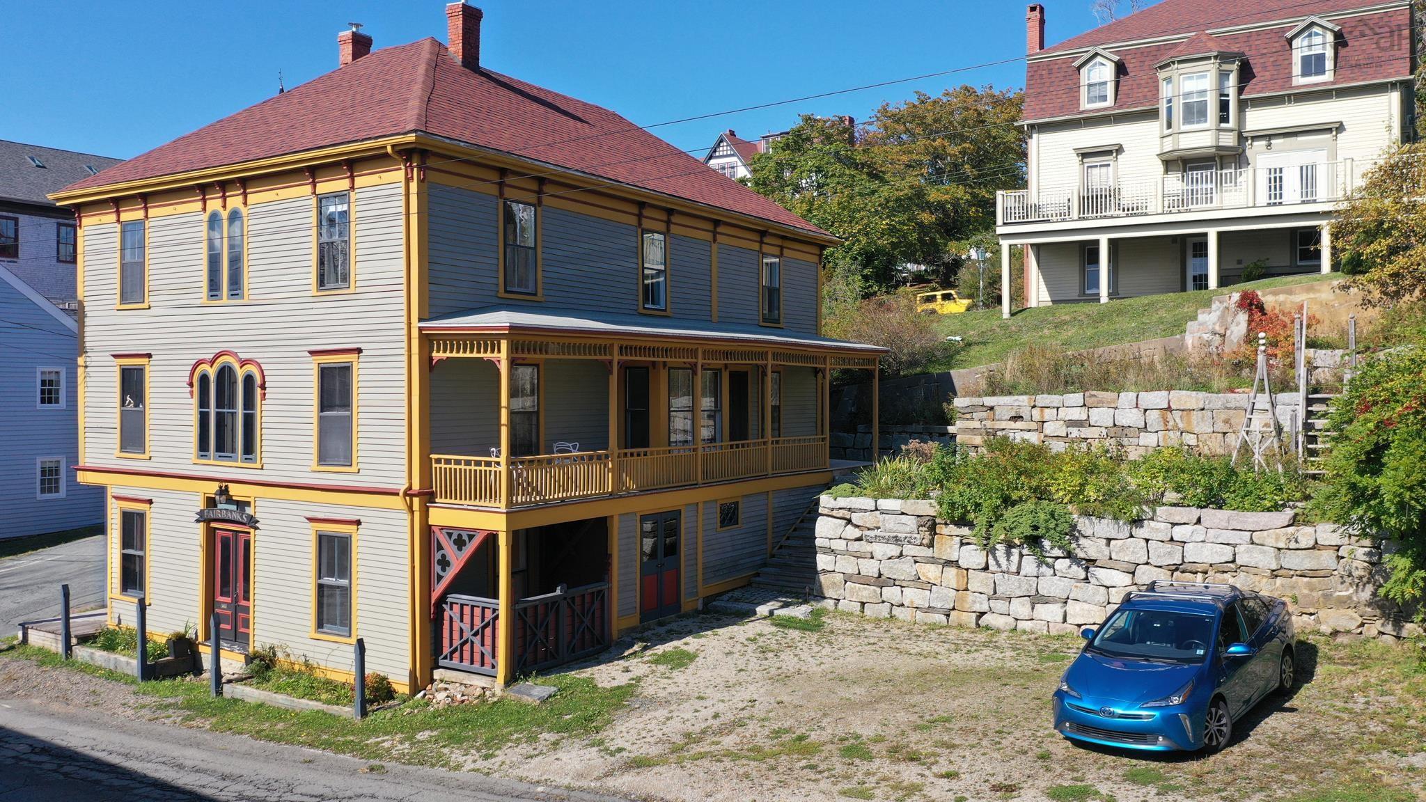 $950,000.00: 141 Pelham Street, Lunenburg