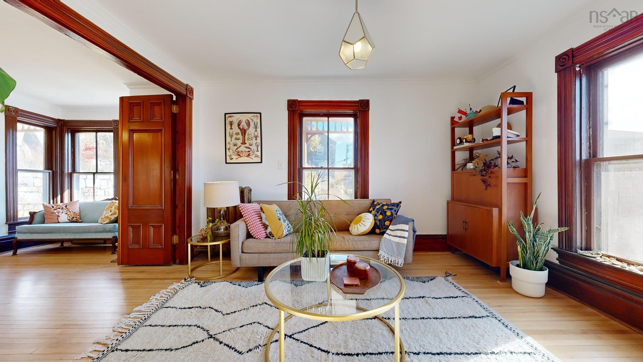$950,000.00: 141 Pelham Street, Lunenburg