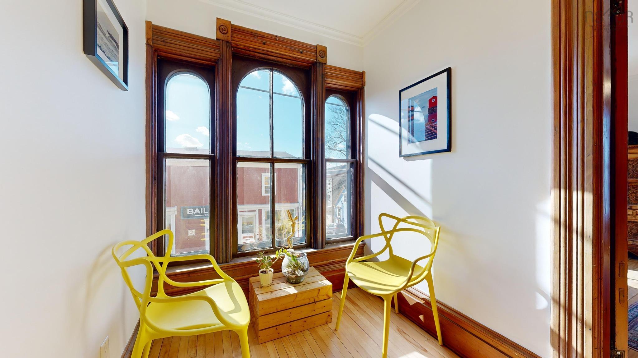 $950,000.00: 141 Pelham Street, Lunenburg