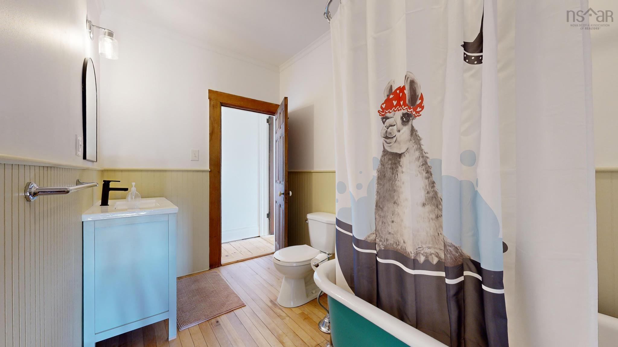 $950,000.00: 141 Pelham Street, Lunenburg