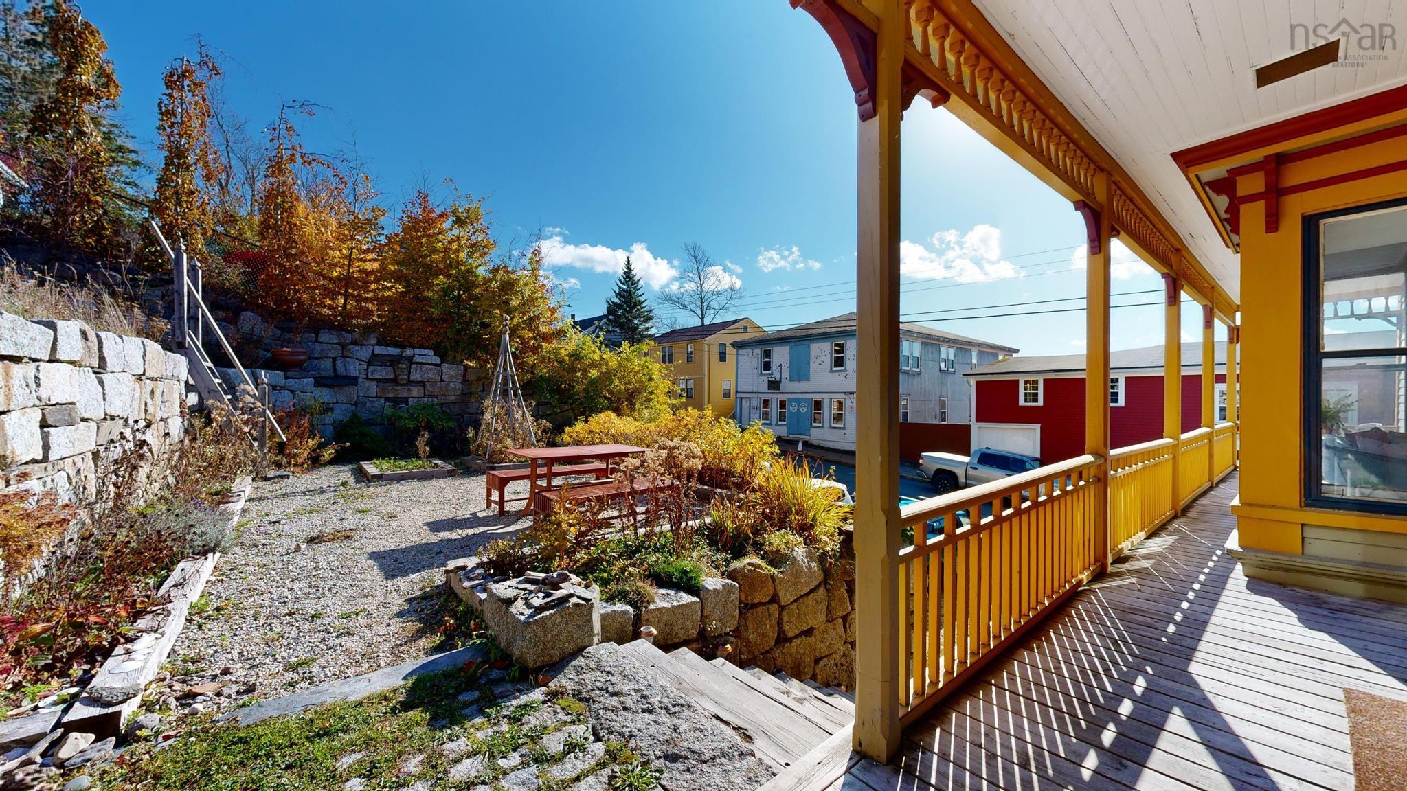 $950,000.00: 141 Pelham Street, Lunenburg