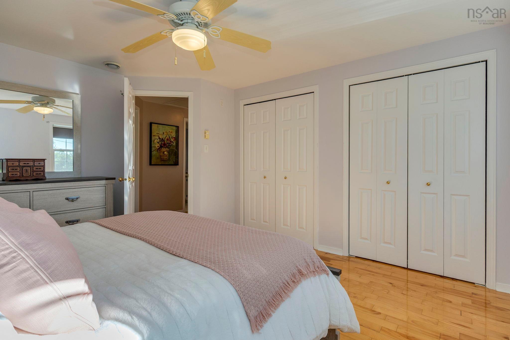 $599,900.00: 6 Carmichael Court, Brookside