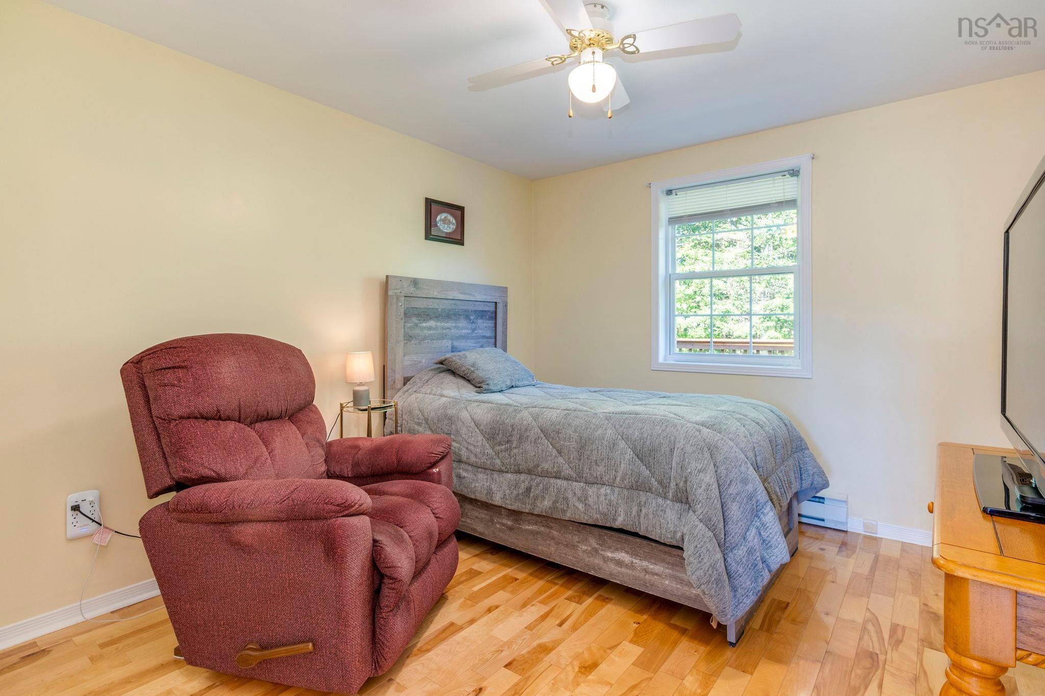 $599,900.00: 6 Carmichael Court, Brookside