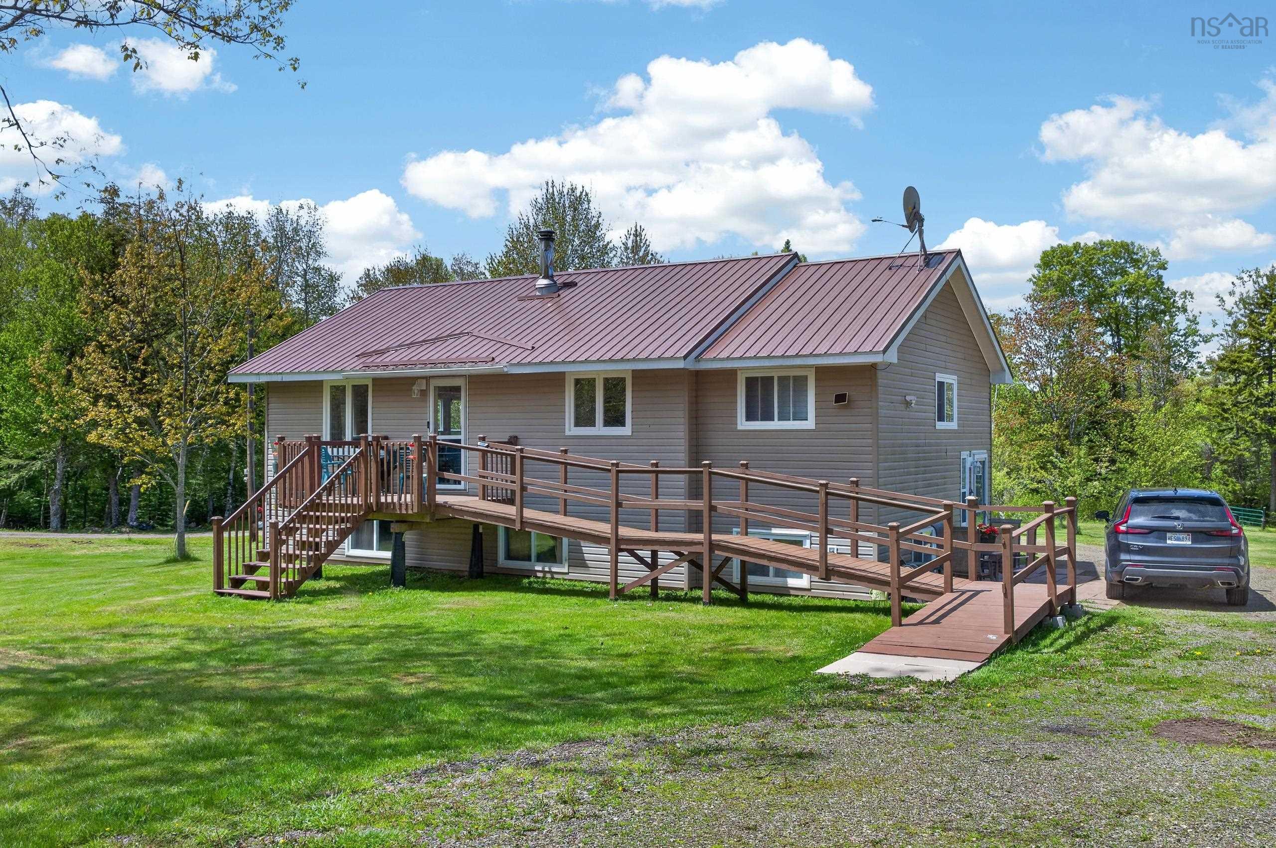$795,000.00: 621 Wittenburg Road, Wittenburg