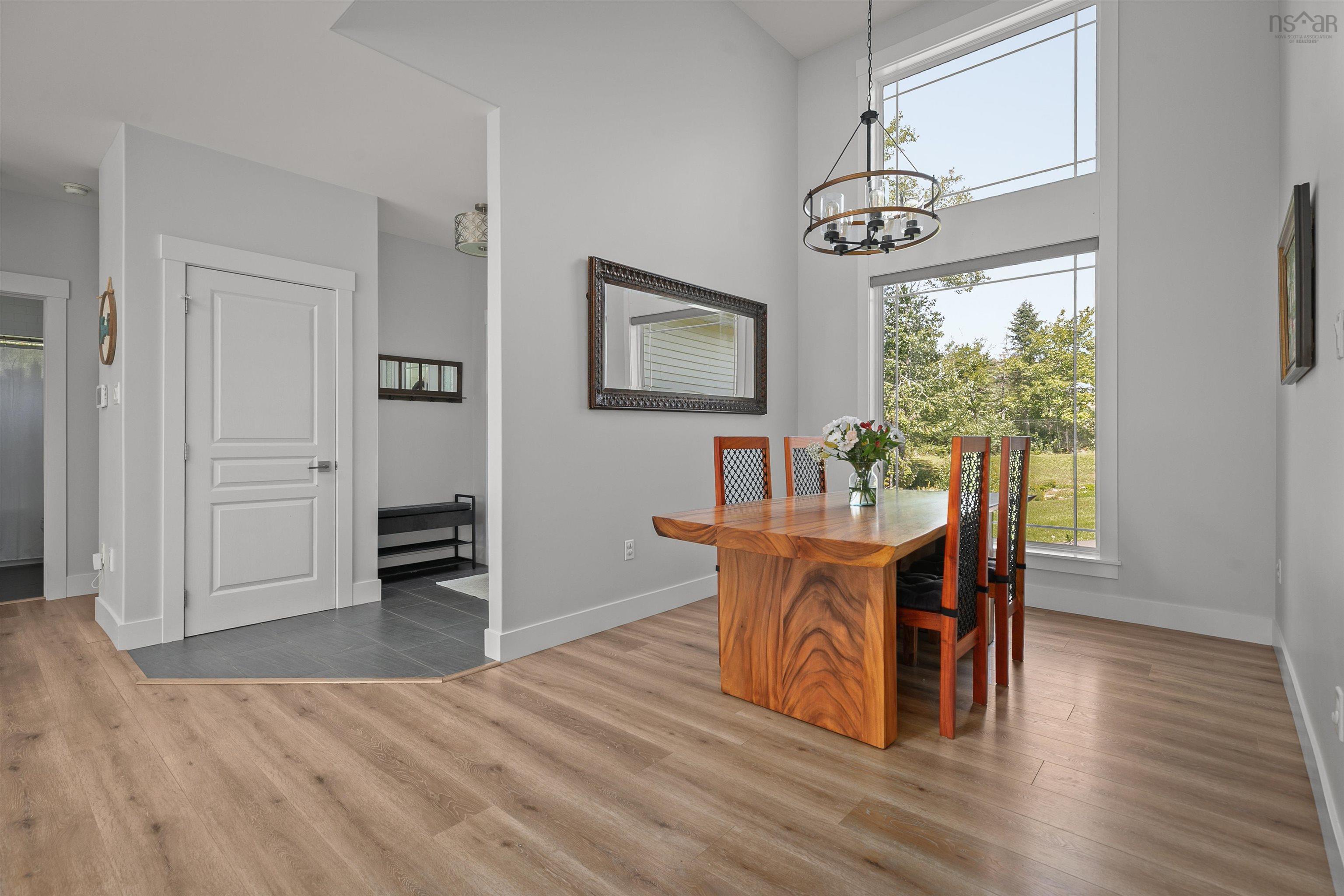 $1,199,000.00: 1438 Mccabe Lake Drive, Middle Sackville