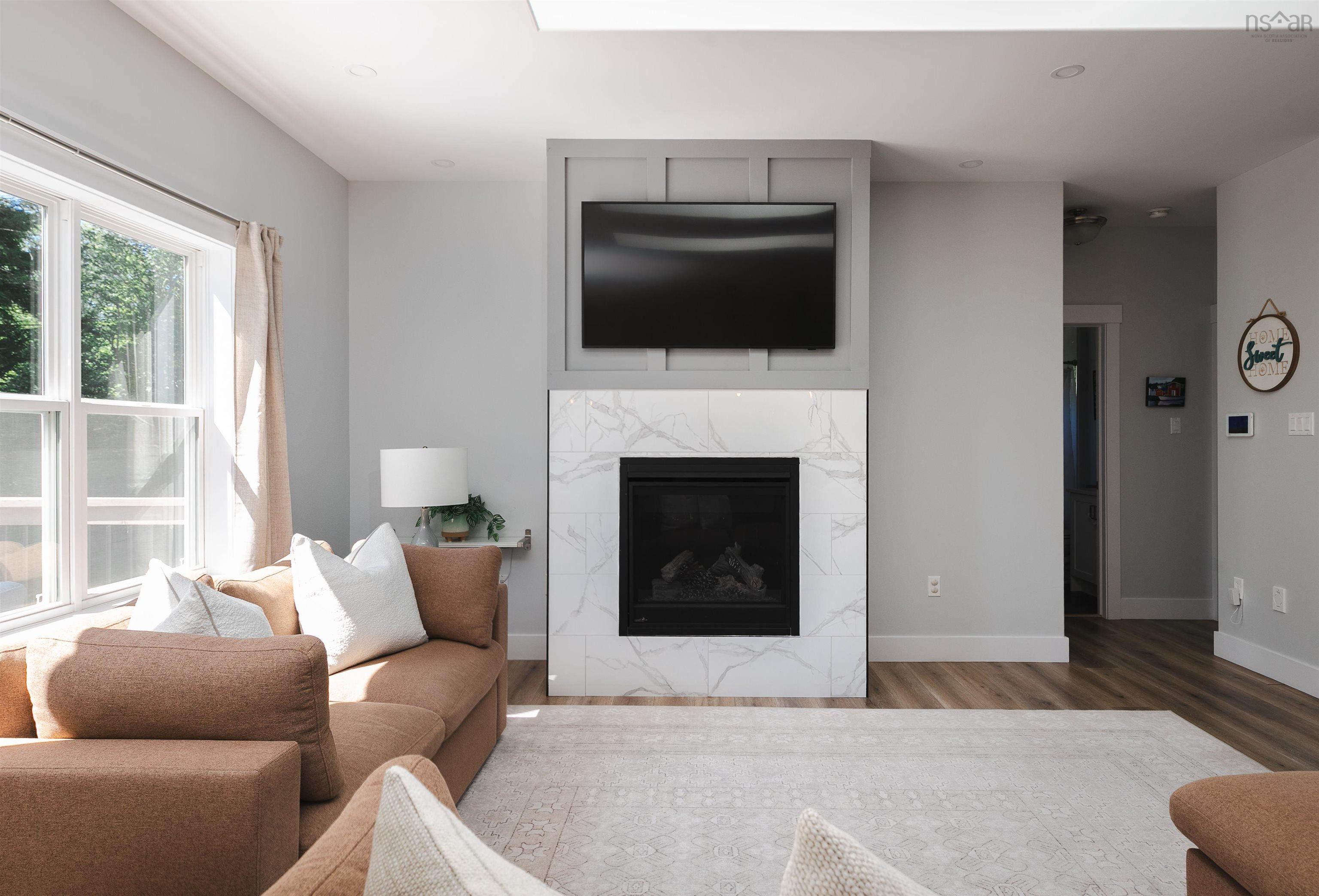 $1,199,000.00: 1438 Mccabe Lake Drive, Middle Sackville