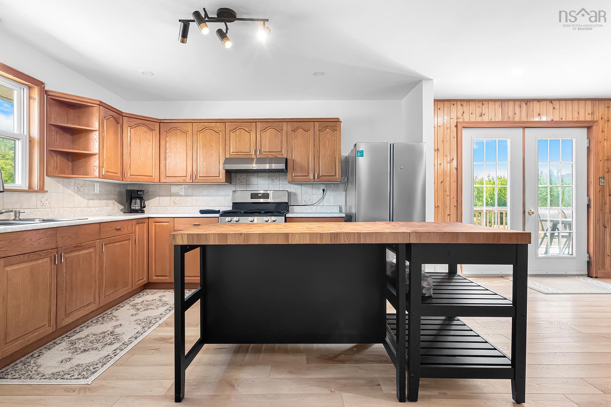 $669,900.00: 420 Highway 246, Wentworth