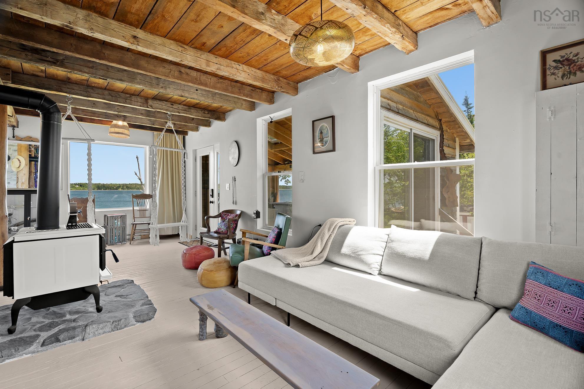 $499,000.00: 121 Pleasant Point Road, Osborne Harbour