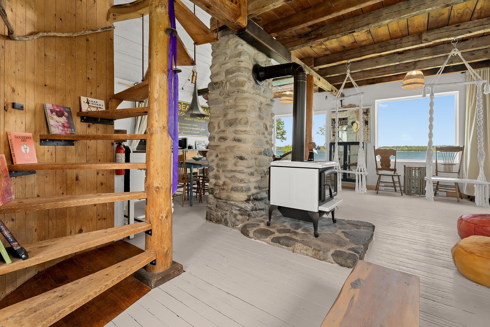 $499,000.00: 121 Pleasant Point Road, Osborne Harbour