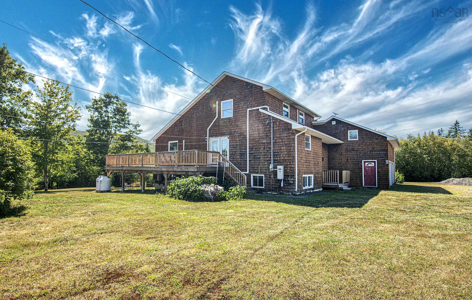 $669,900.00: 420 Highway 246, Wentworth