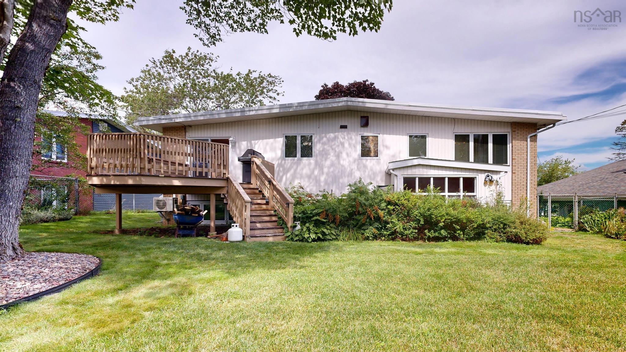 24 Deepwood     Clayton Park Crescent, Clayton Park, NS (MLS 202622315)