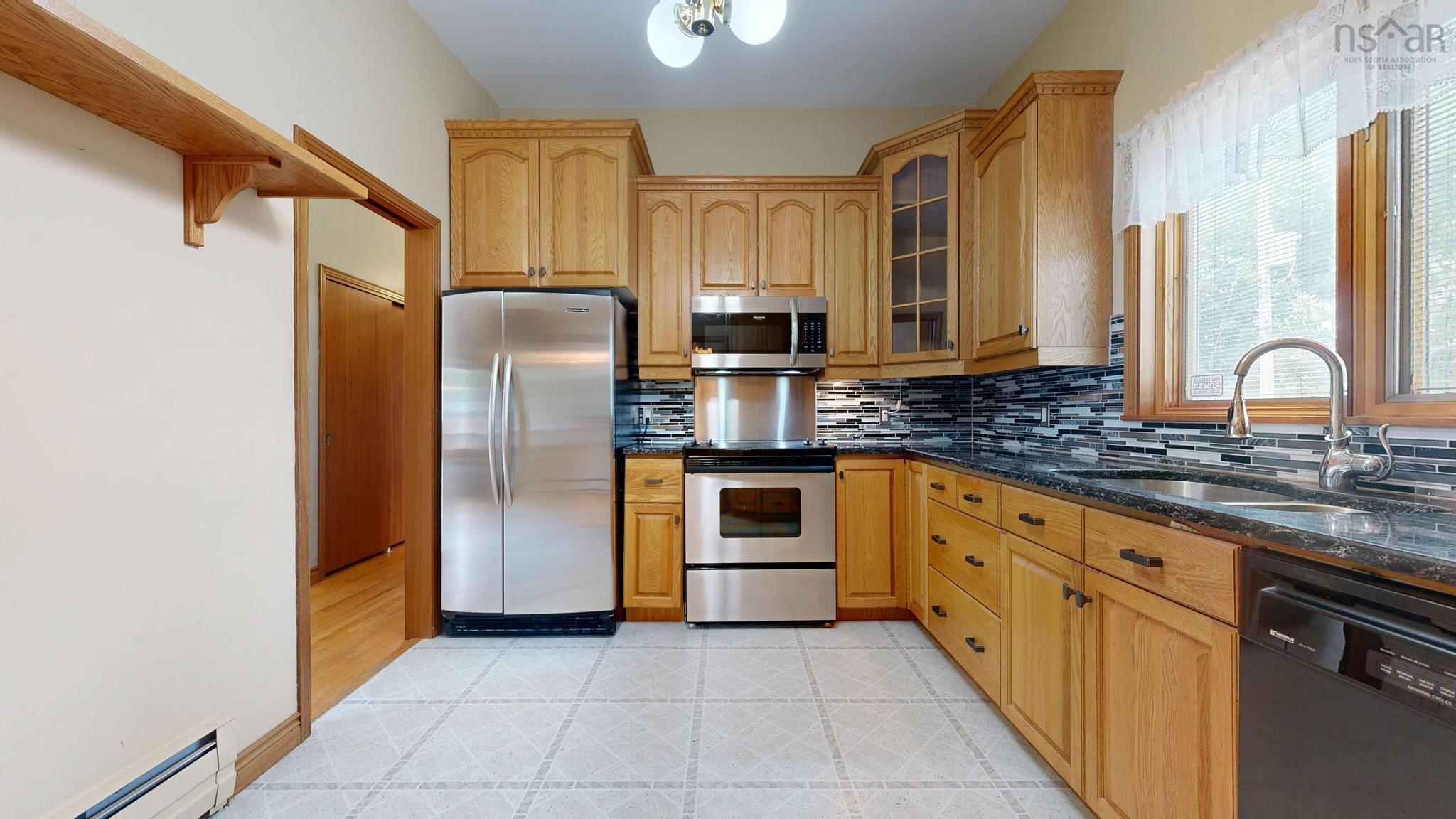 24 Deepwood     Clayton Park Crescent, Clayton Park, NS (MLS 202622315)