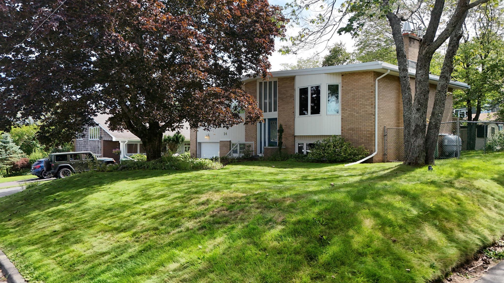 24 Deepwood     Clayton Park Crescent, Clayton Park, NS (MLS 202622315)