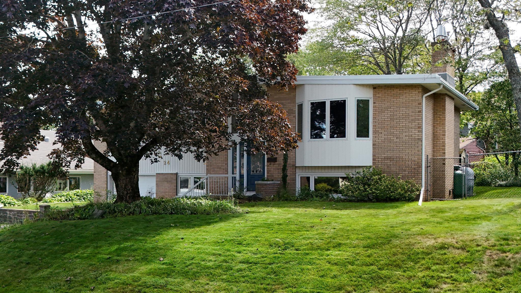24 Deepwood     Clayton Park Crescent, Clayton Park, NS (MLS 202622315)