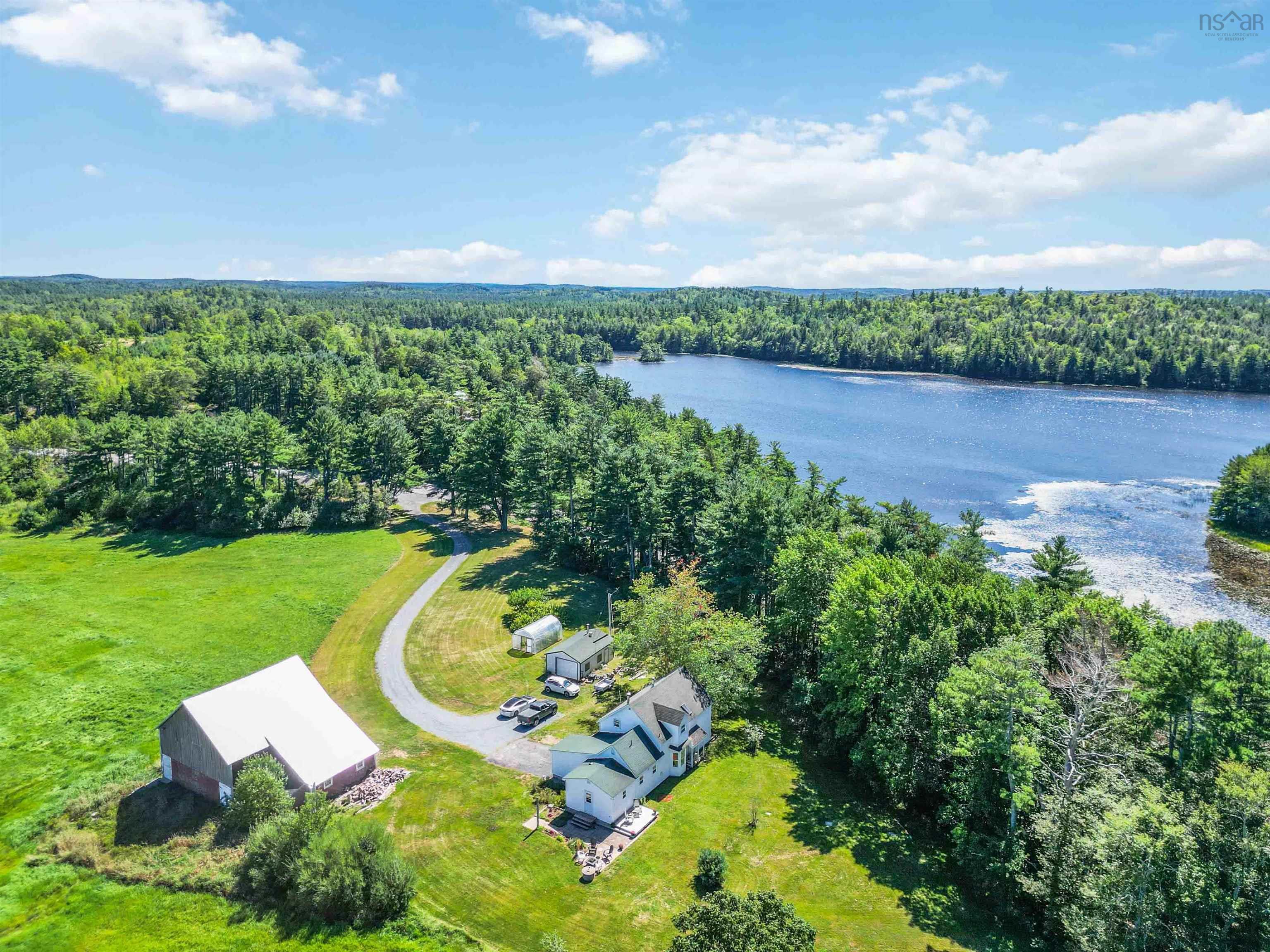 $495,000.00: 9414 Highway 8, Caledonia