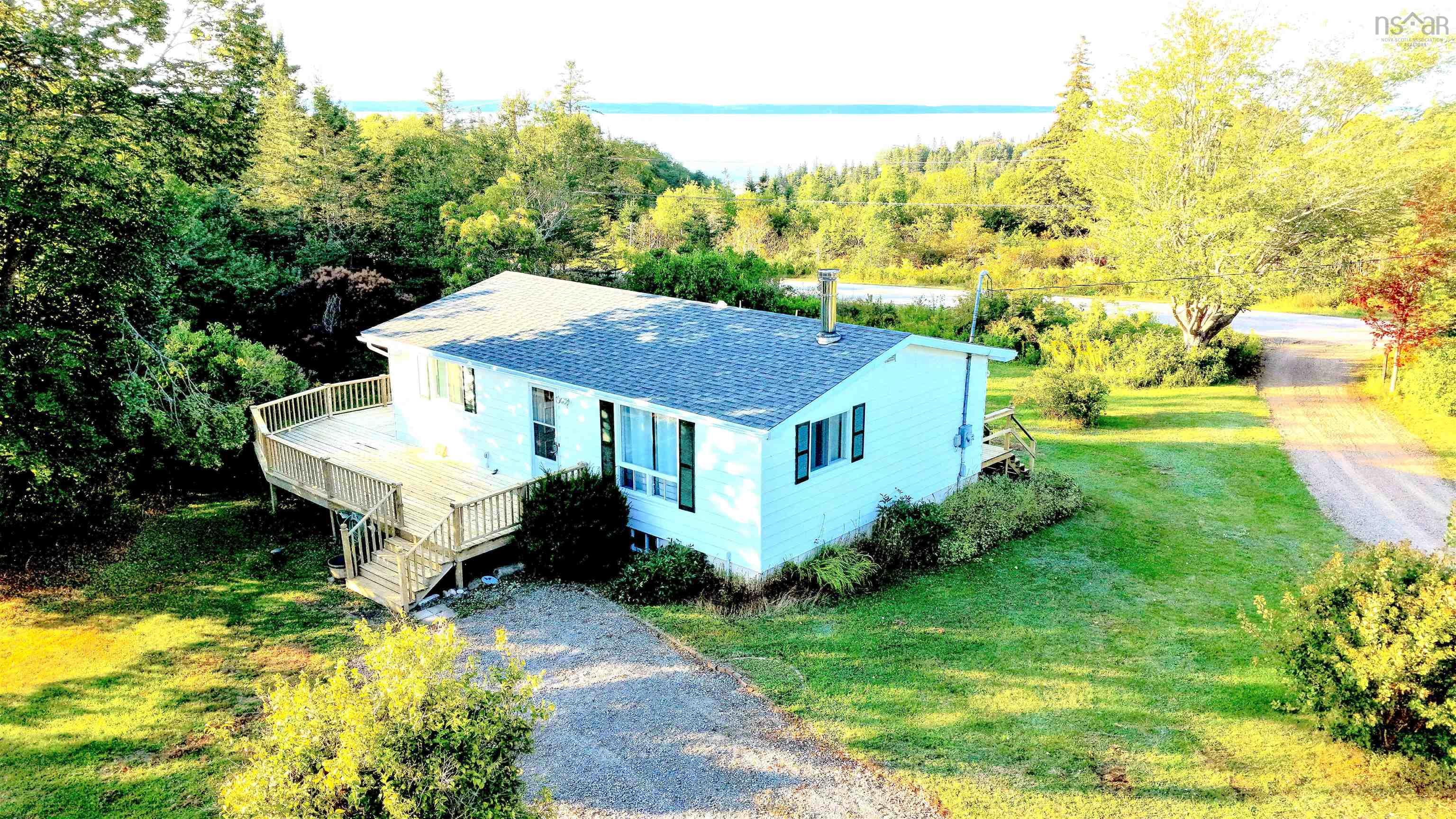 $399,900.00: 1005 West Halls Harbour Road, Halls Harbour