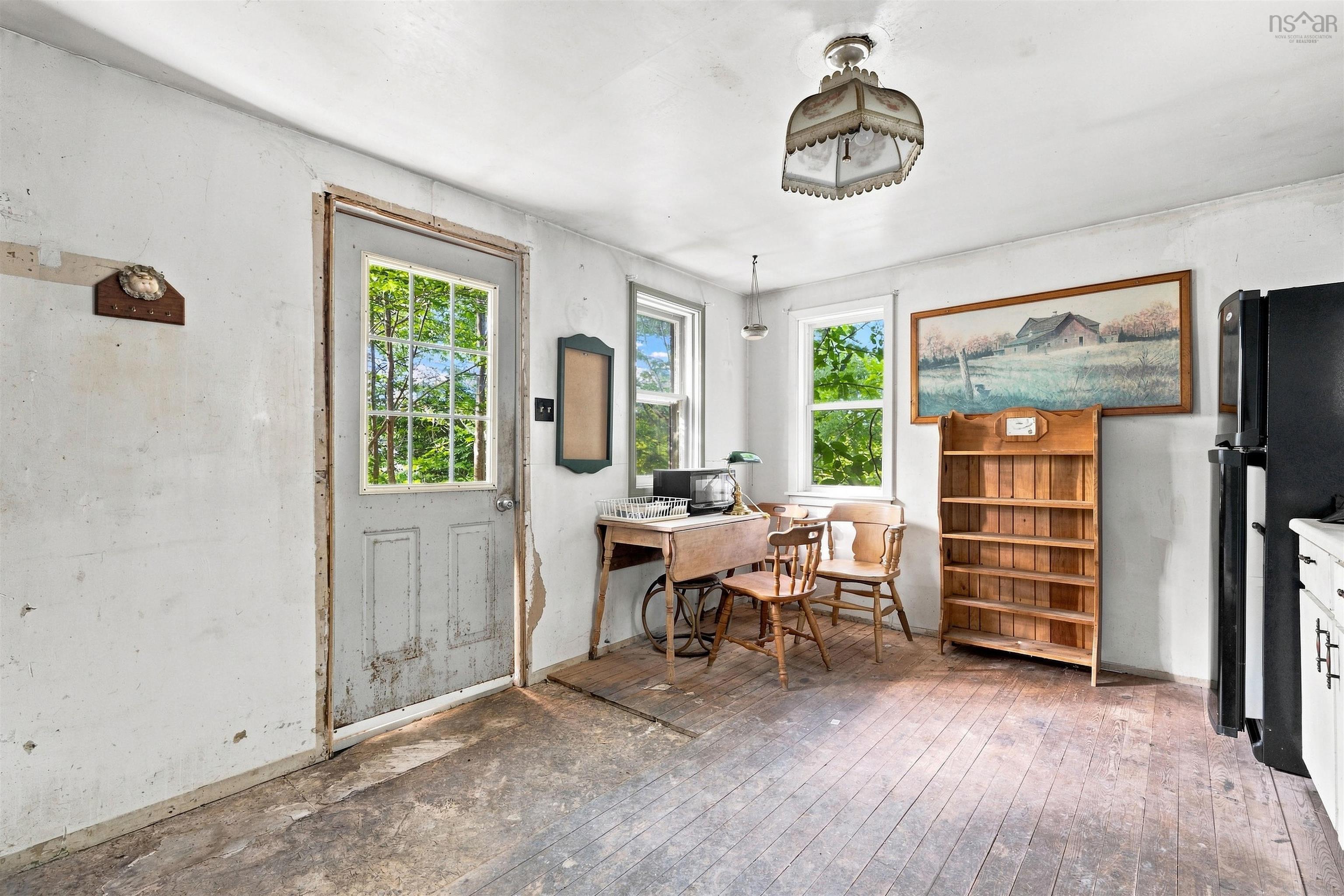 $100,000.00: 1732 Highway 14, Vaughan
