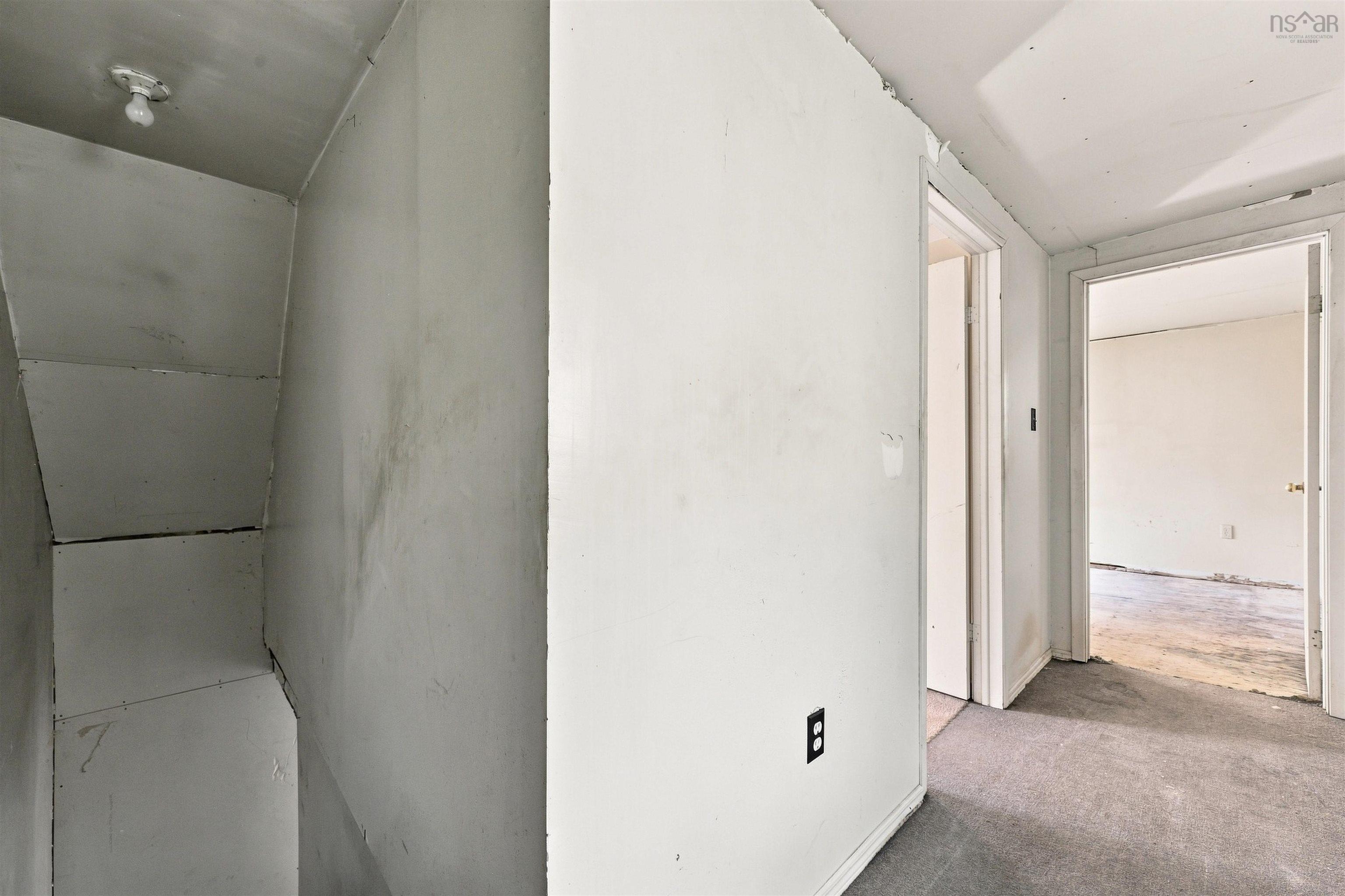 $100,000.00: 1732 Highway 14, Vaughan