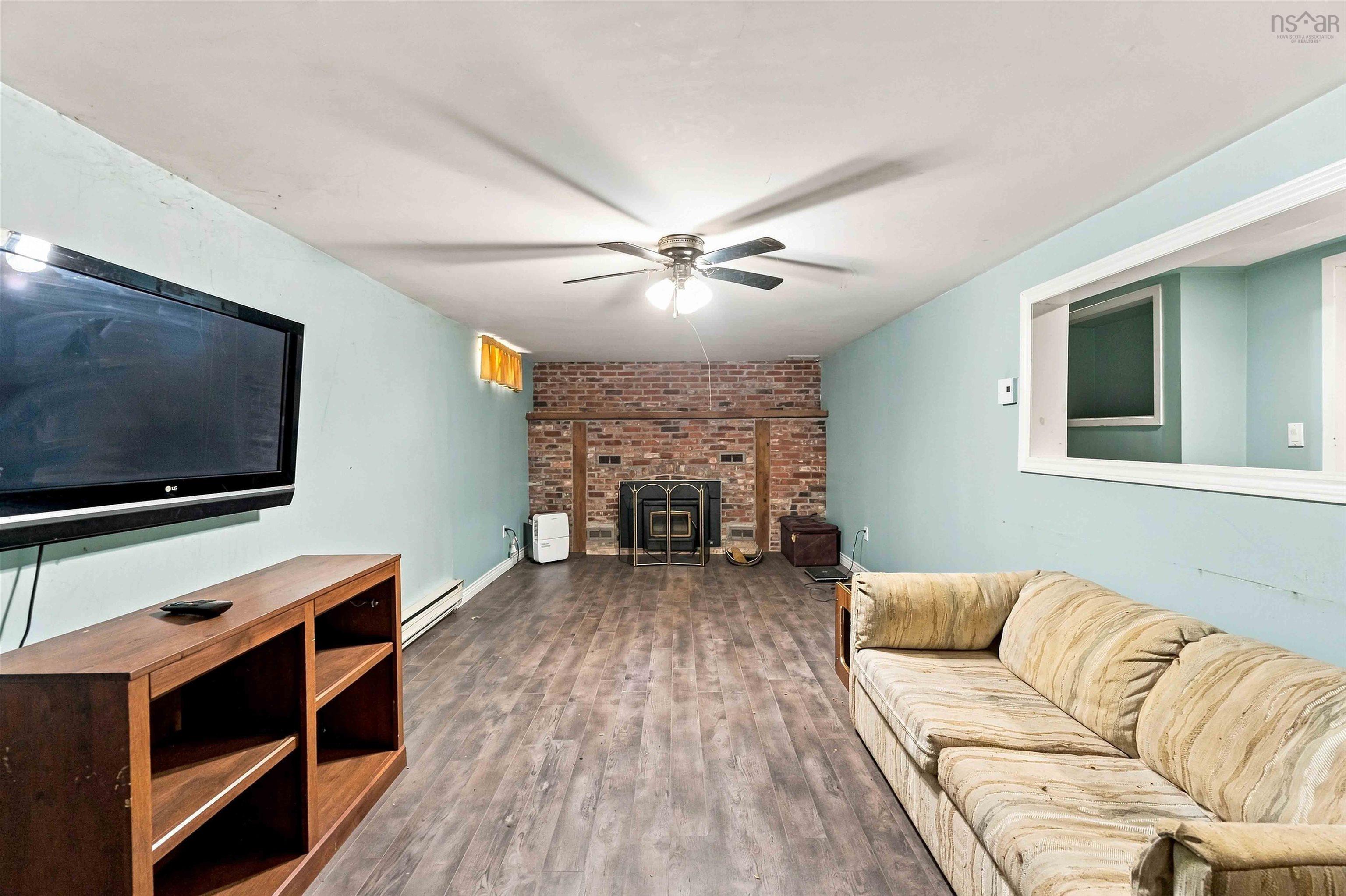 $369,500.00: 1081 Tufts Avenue, Greenwood