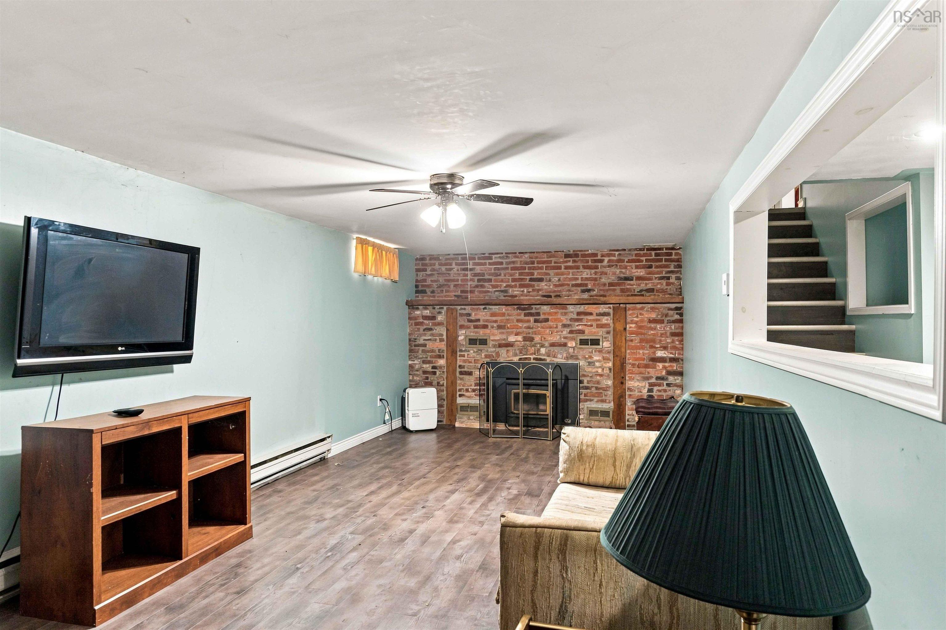 $369,500.00: 1081 Tufts Avenue, Greenwood