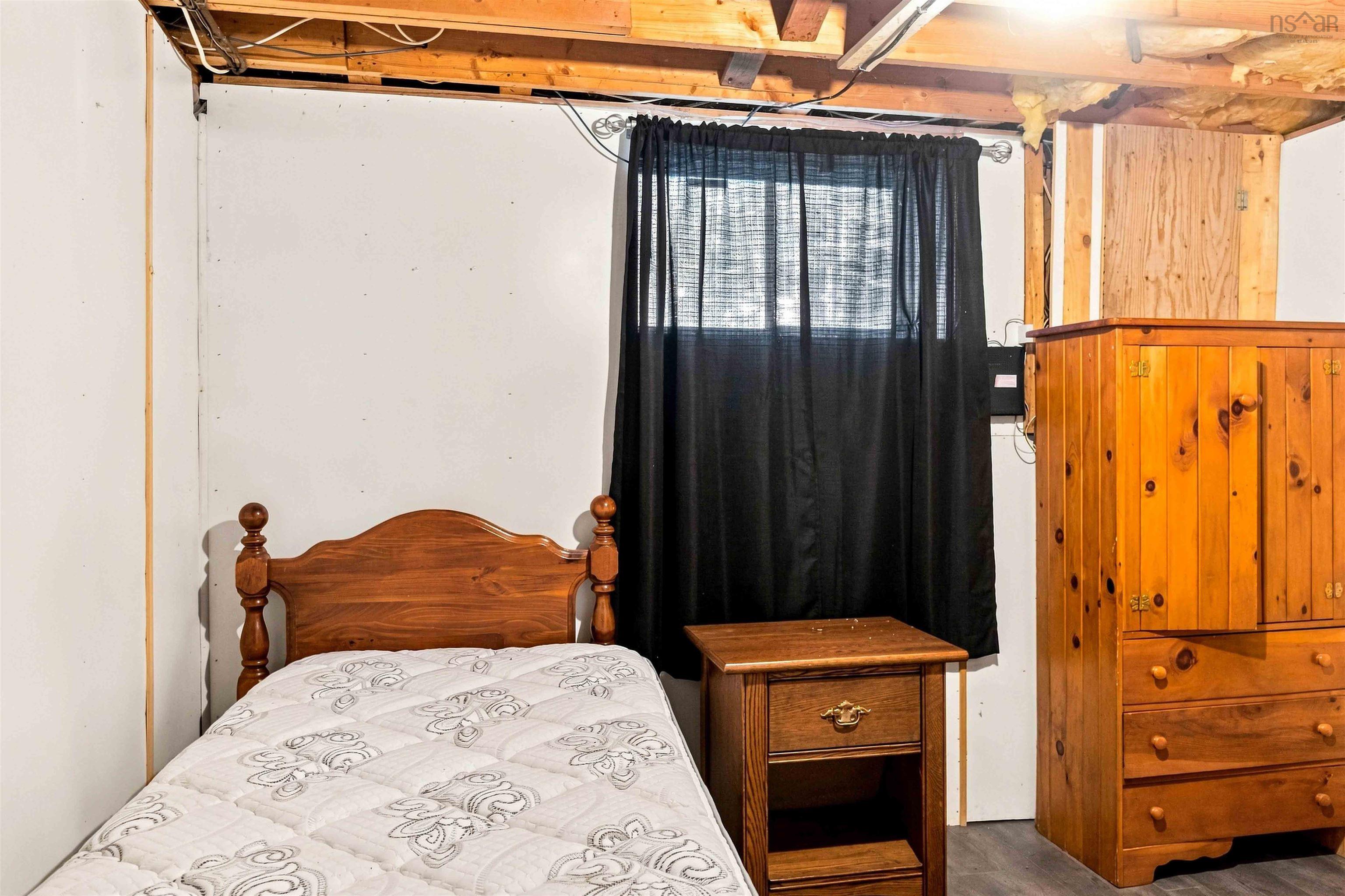 $369,500.00: 1081 Tufts Avenue, Greenwood