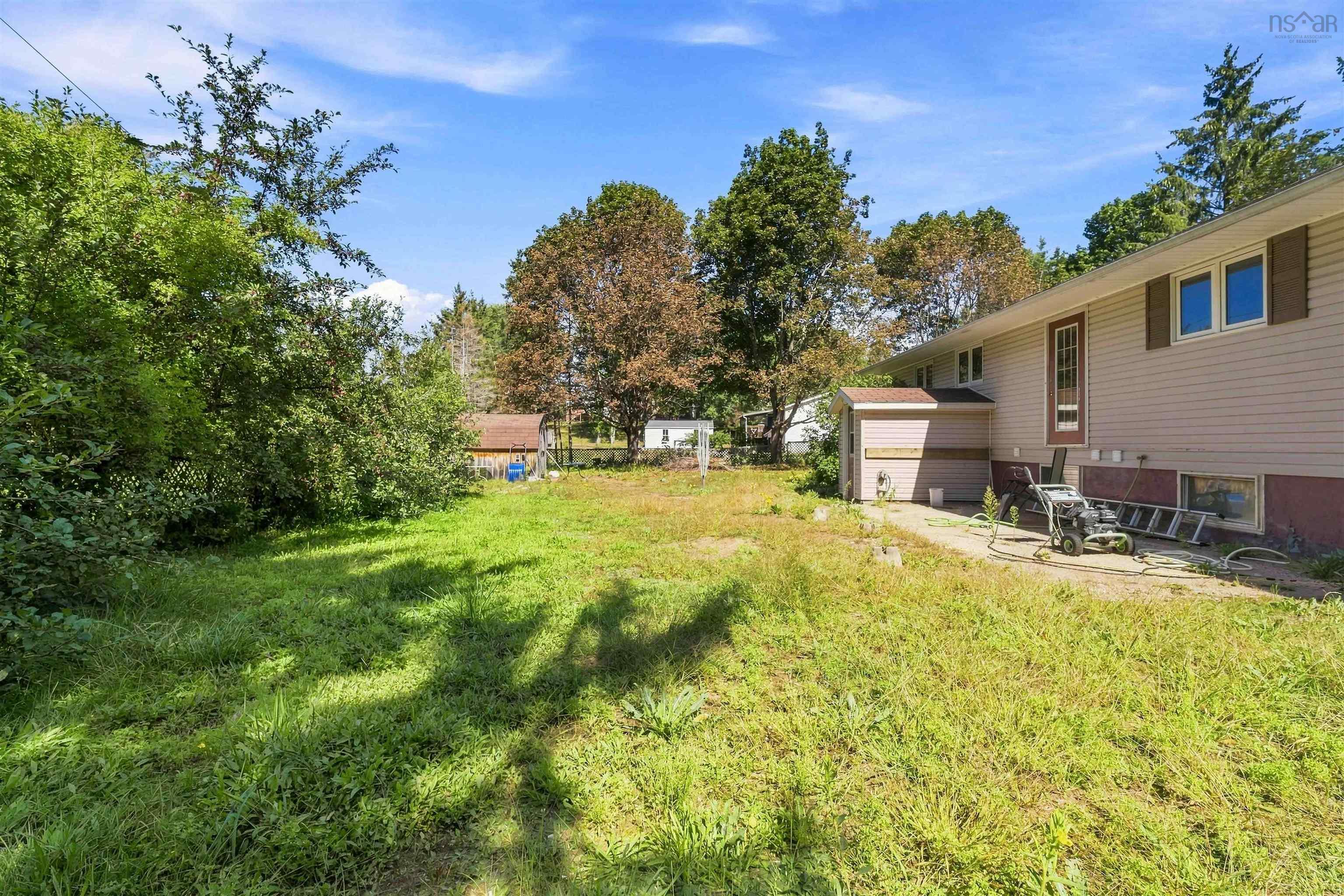 $369,500.00: 1081 Tufts Avenue, Greenwood