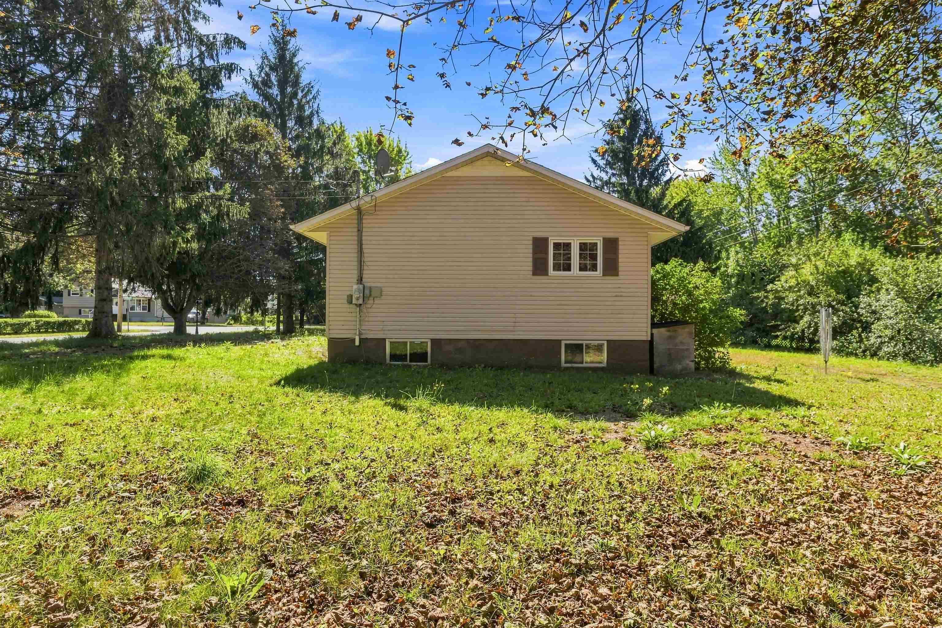 $369,500.00: 1081 Tufts Avenue, Greenwood