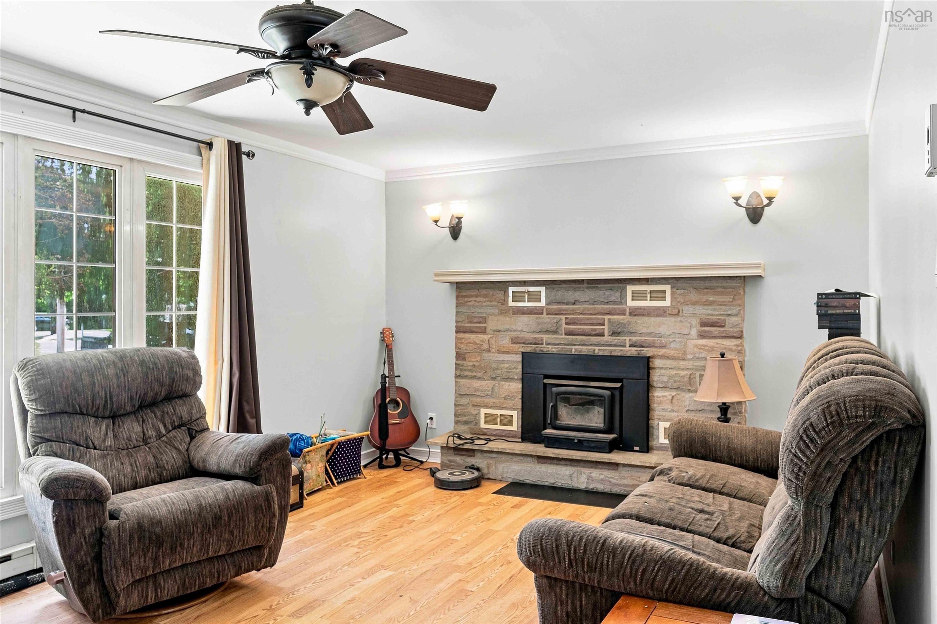 $369,500.00: 1081 Tufts Avenue, Greenwood