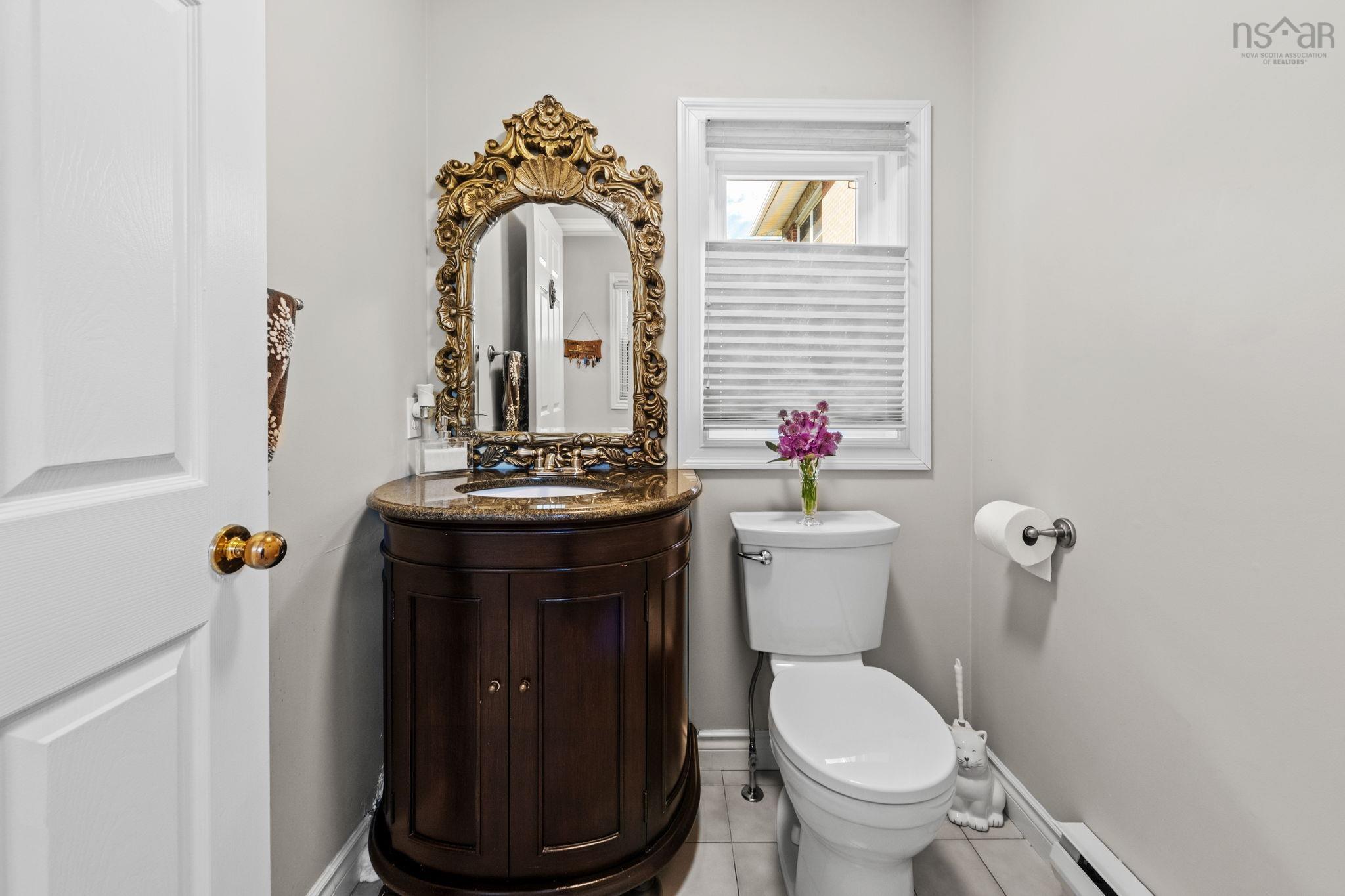 $1,250,000.00: 2 Wendover Close, Halifax Regional Municipality