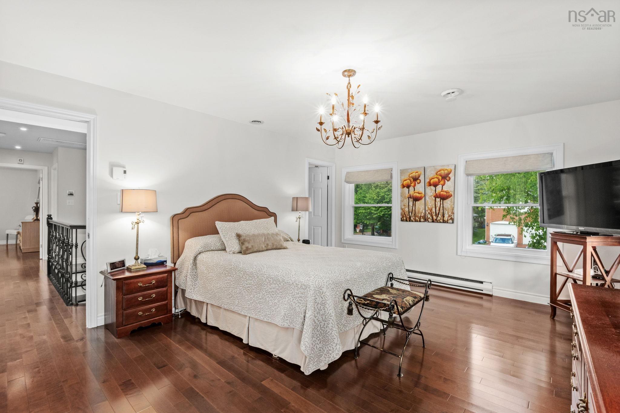 $1,250,000.00: 2 Wendover Close, Halifax Regional Municipality