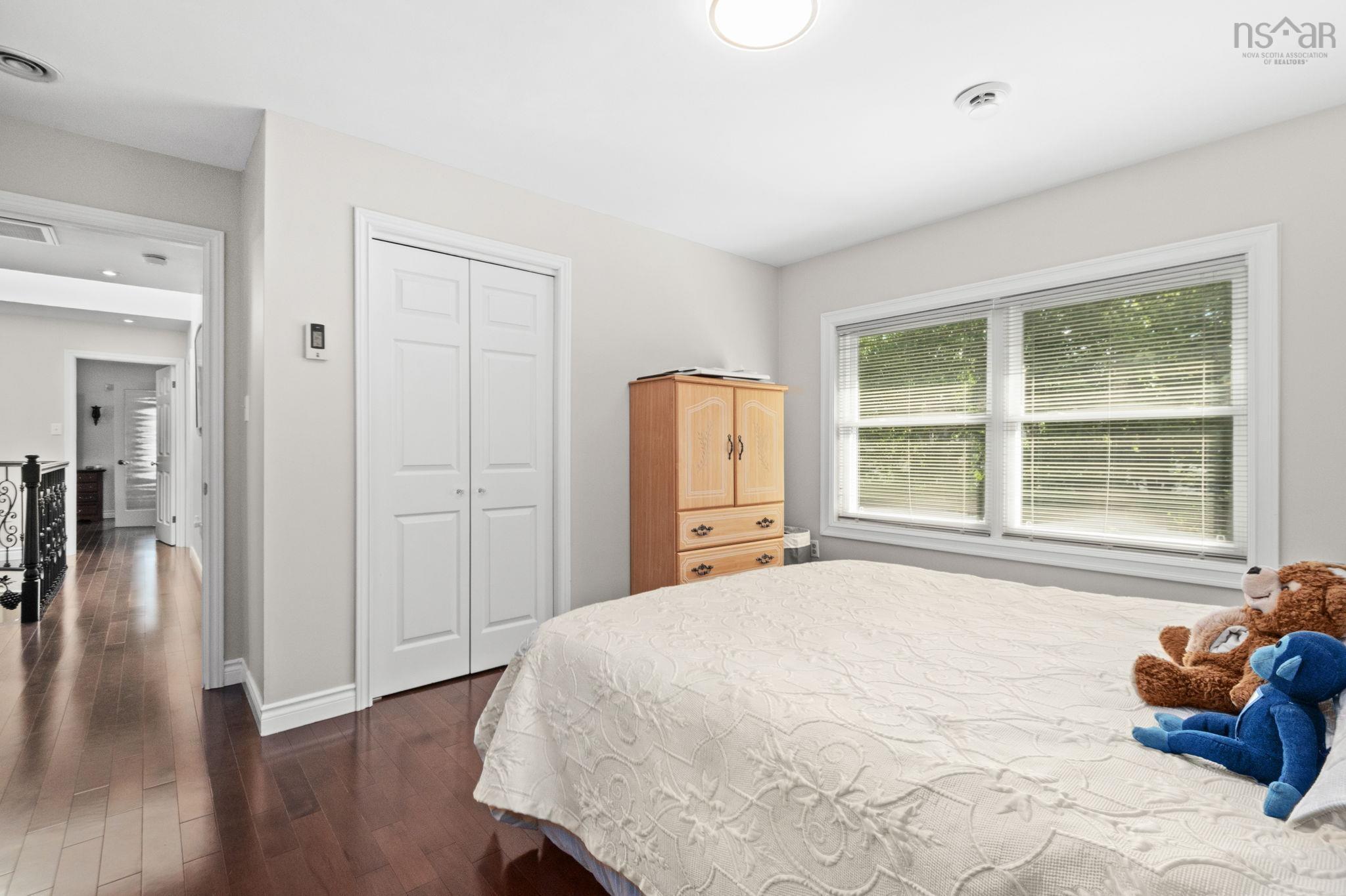 $1,250,000.00: 2 Wendover Close, Halifax Regional Municipality