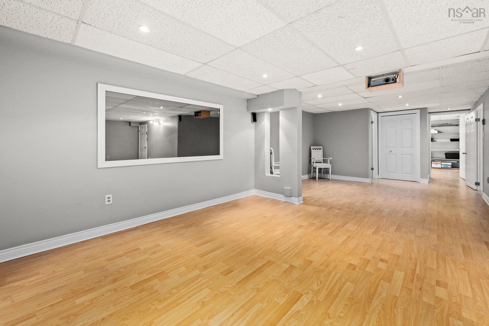 $1,250,000.00: 2 Wendover Close, Halifax Regional Municipality